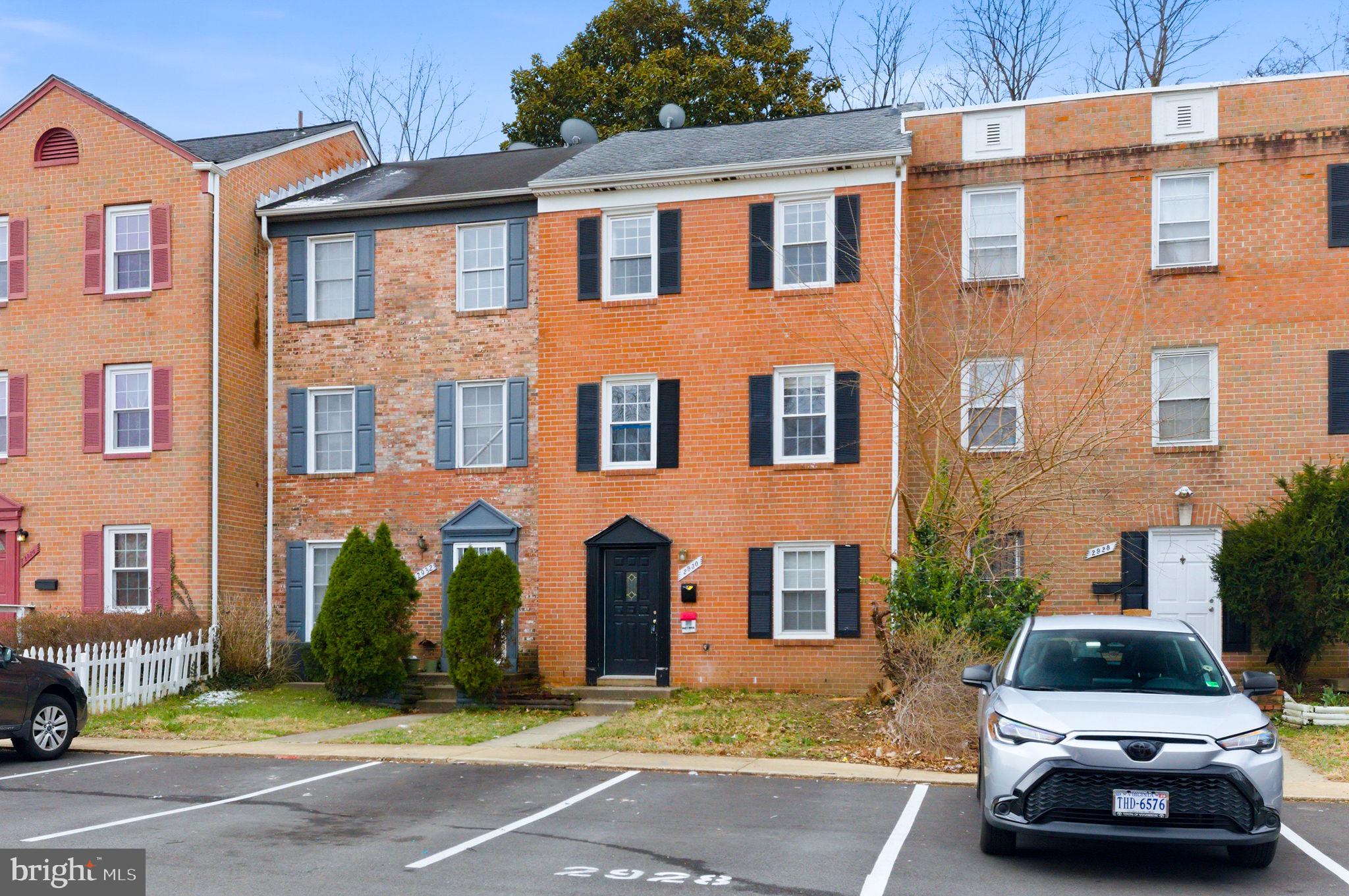 GEORGETOWN  VILLAGE - Residential