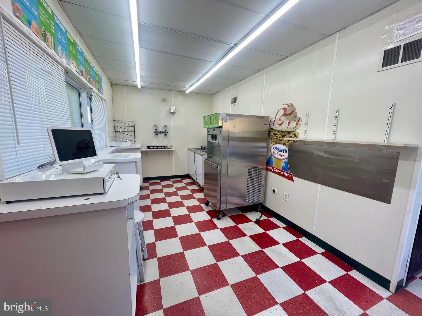 4747 WESTFIELD AVENUE