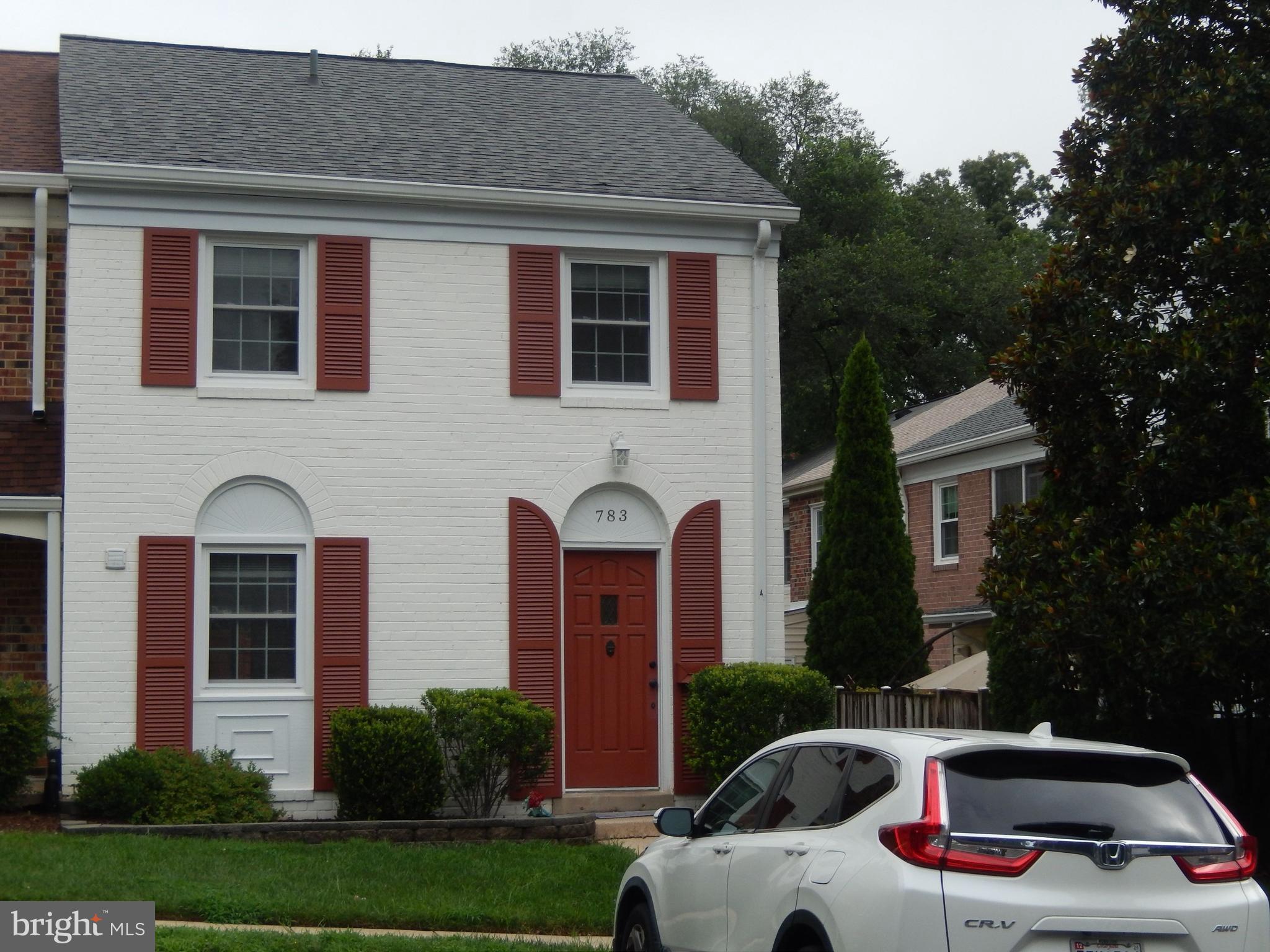 WOODLEY GARDENS - Residential Lease