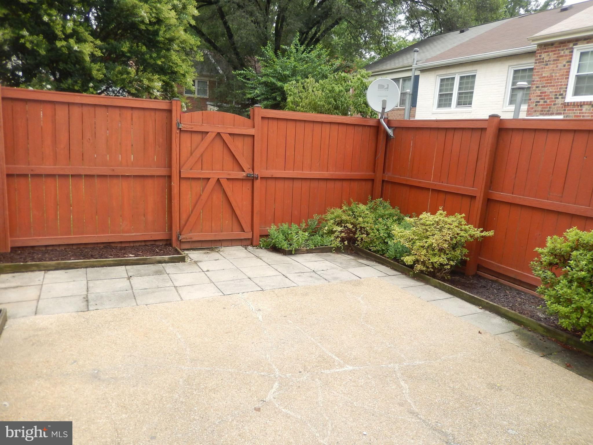 WOODLEY GARDENS - Residential Lease