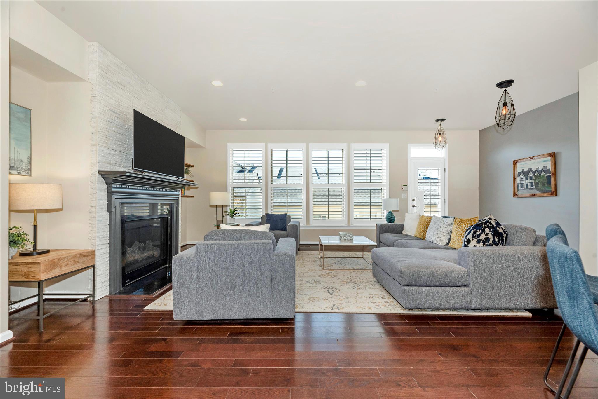 MILL ISLAND AT WORMAN'S MILL - Residential