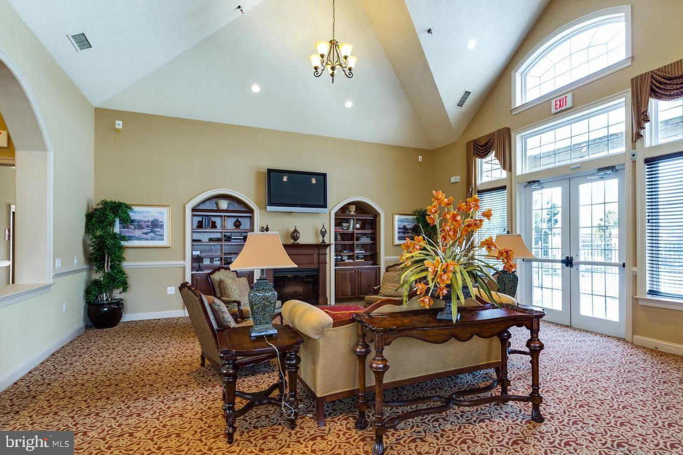 EDELEN STATION CONDOMINIUMS - Residential Lease