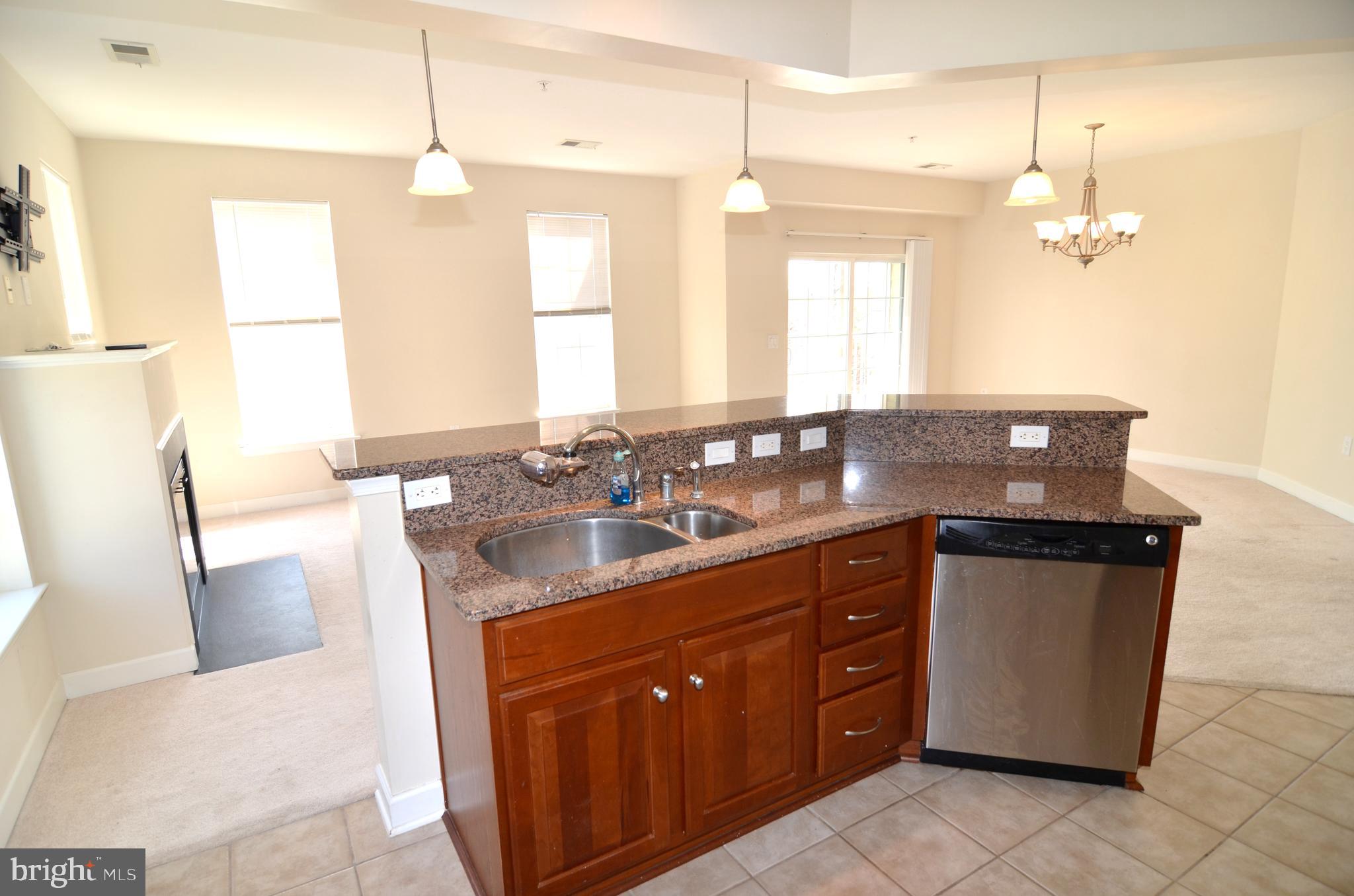 EDELEN STATION CONDOMINIUMS - Residential Lease