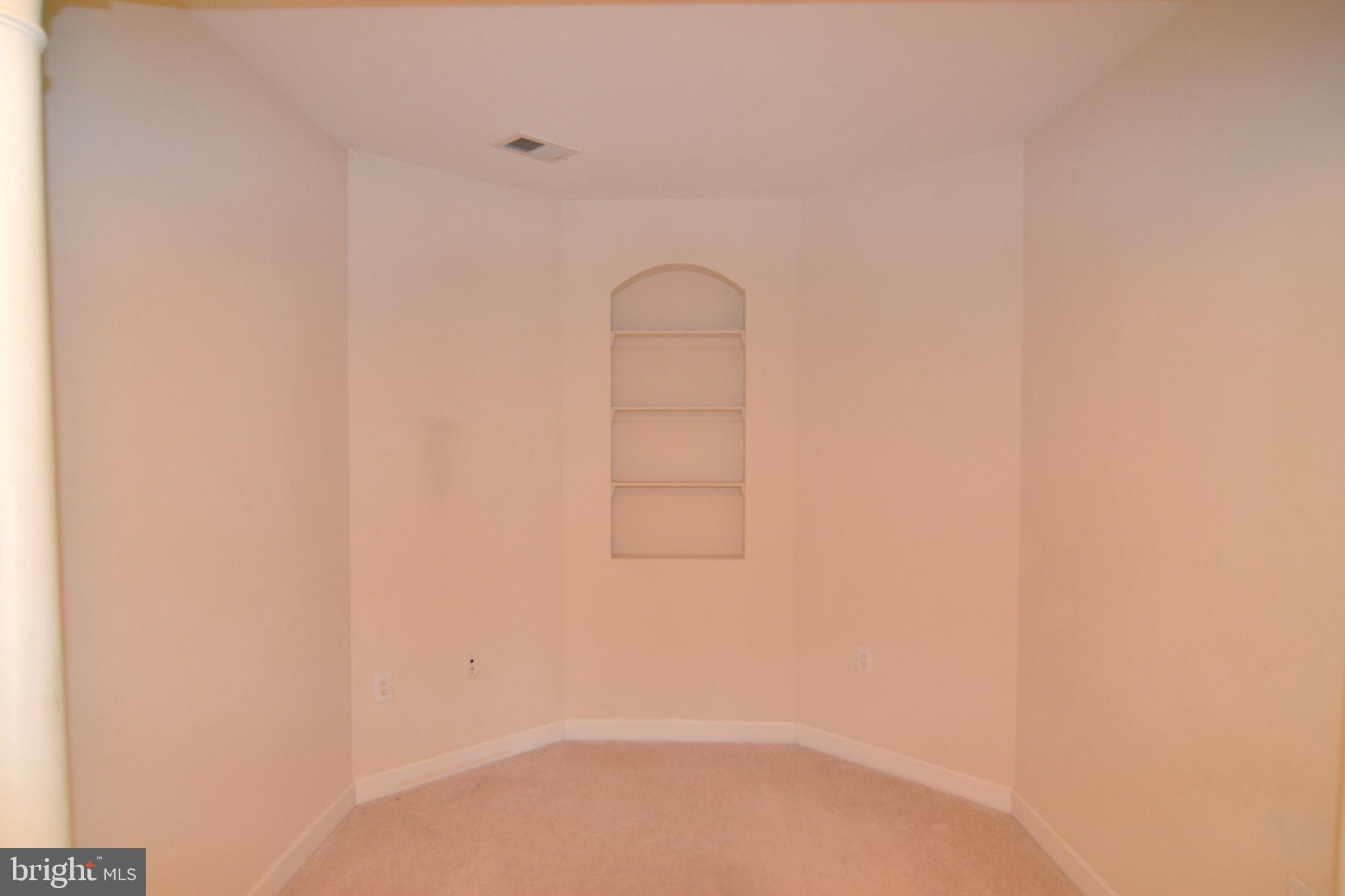 EDELEN STATION CONDOMINIUMS - Residential Lease