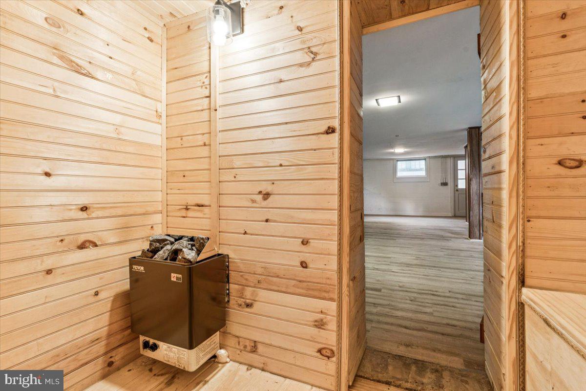 SPRING GARDEN ESTATES - Residential