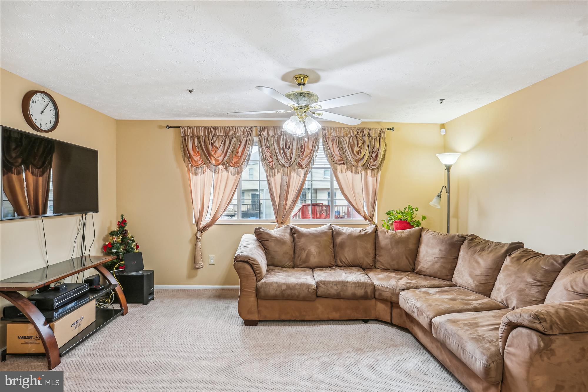 SADDLE CREEK - Residential