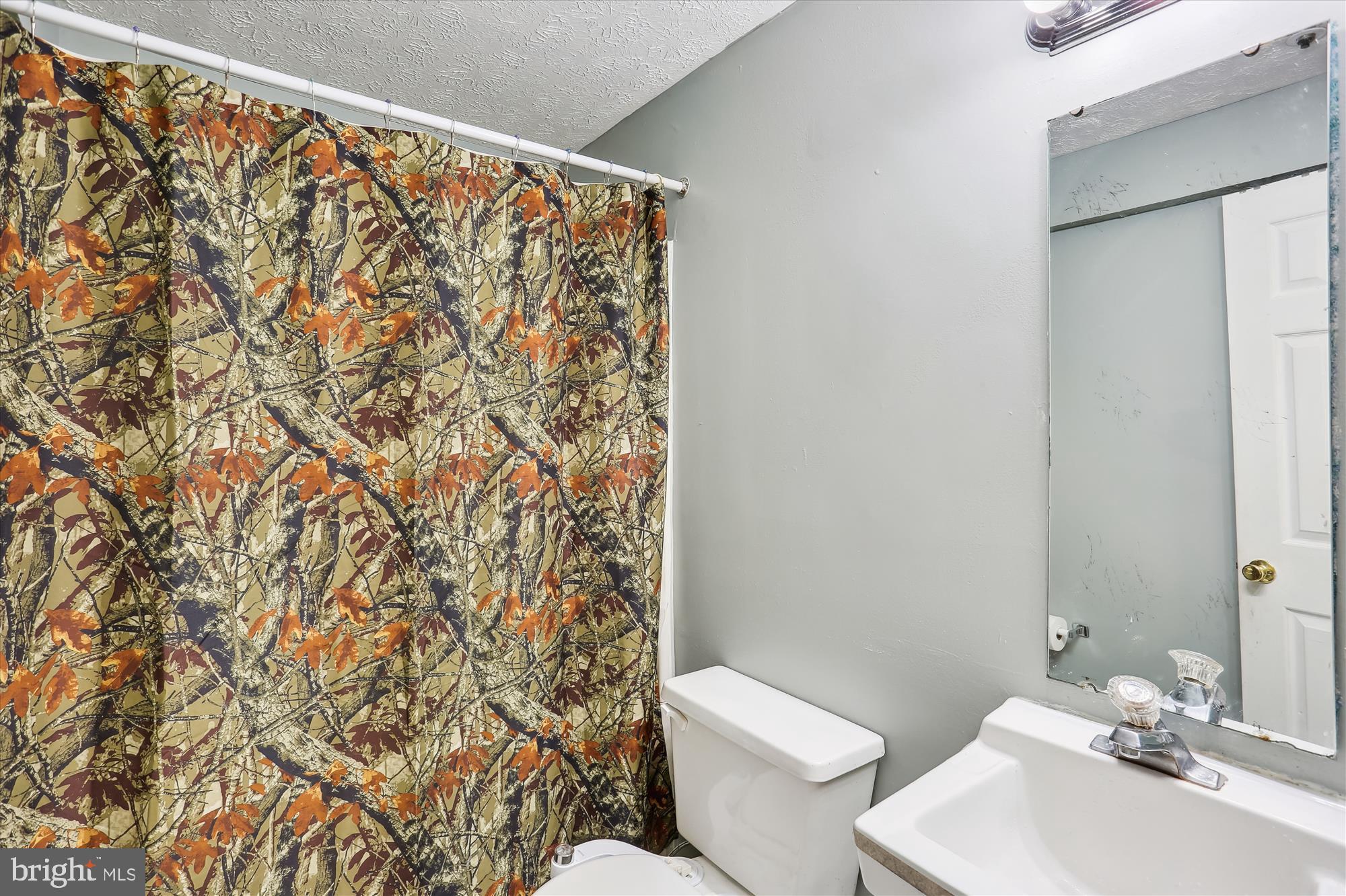 SADDLE CREEK - Residential