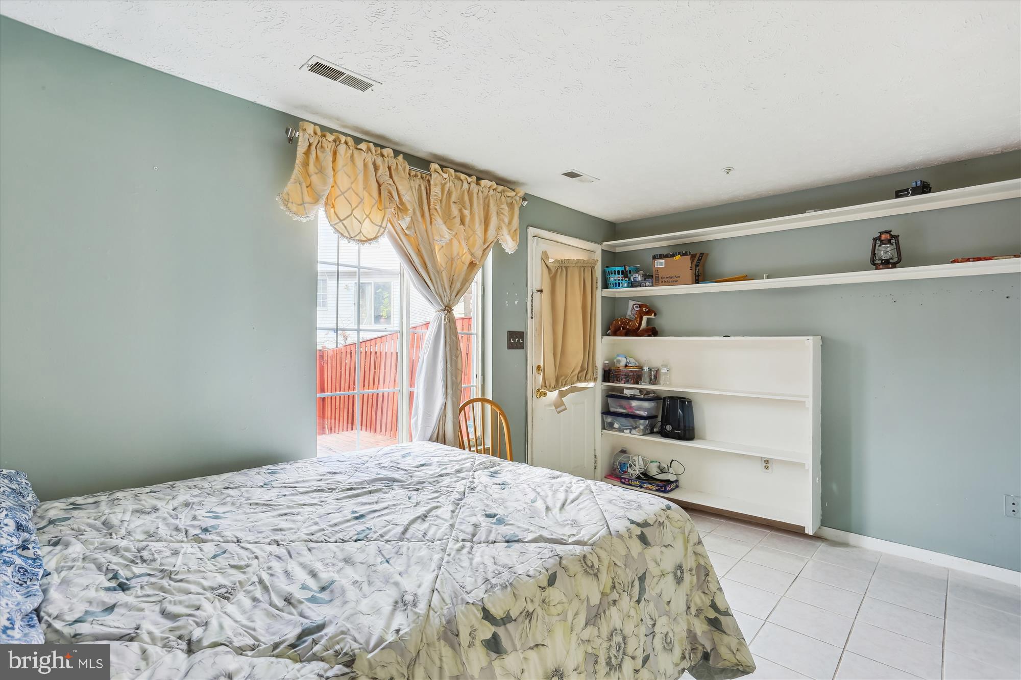 SADDLE CREEK - Residential