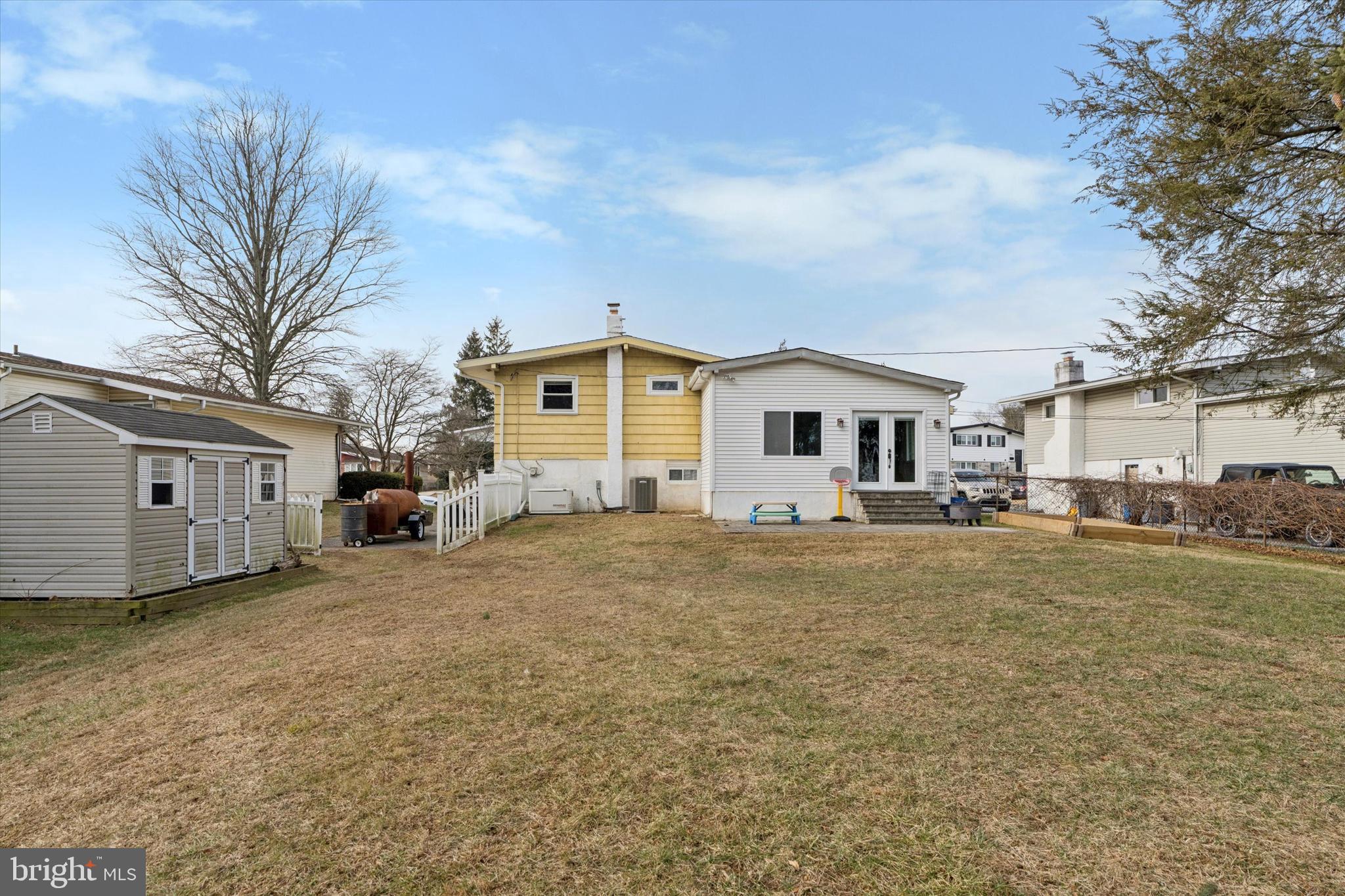 LAWRENCE PARK - Residential