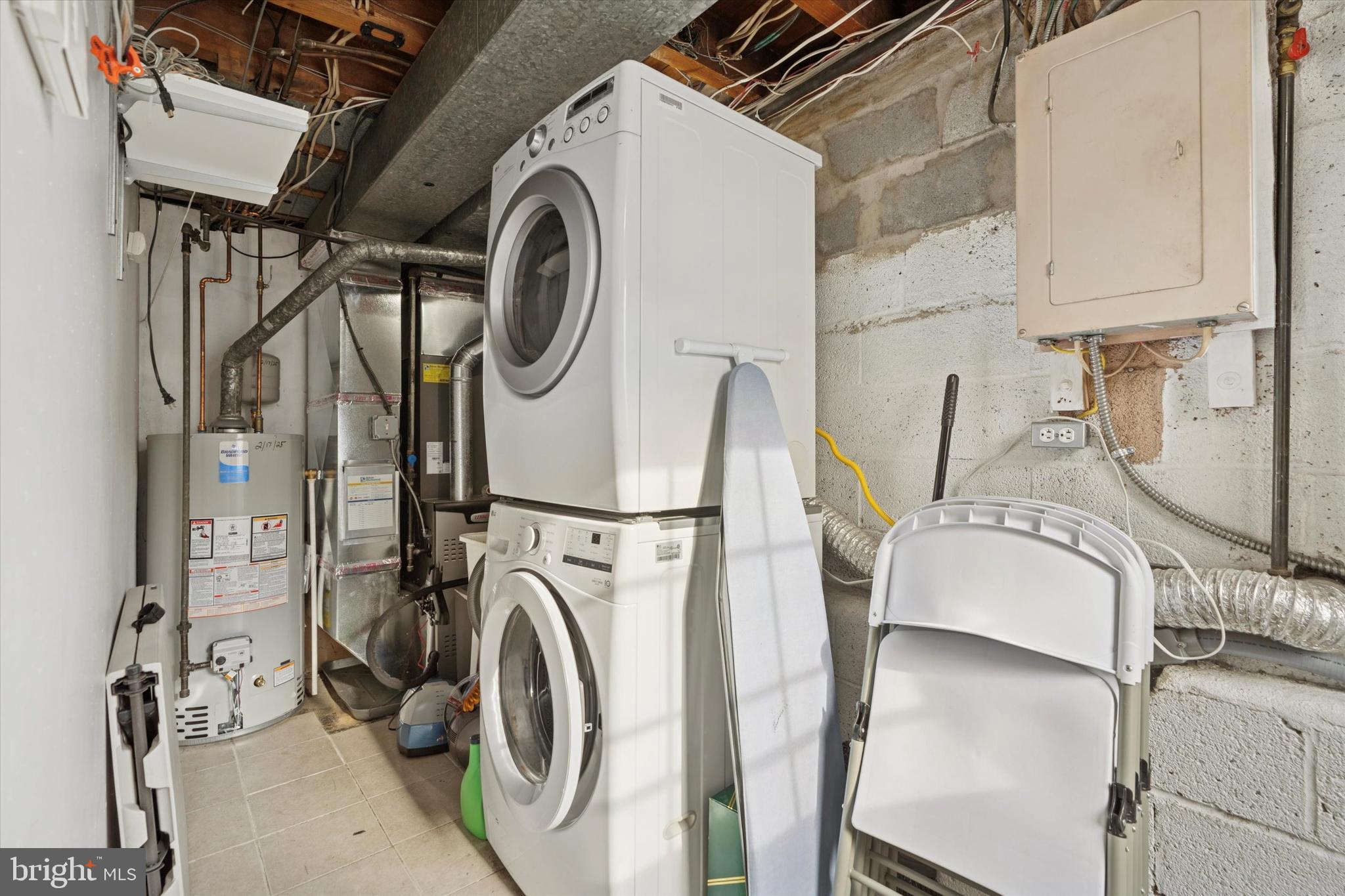 LAWRENCE PARK - Residential