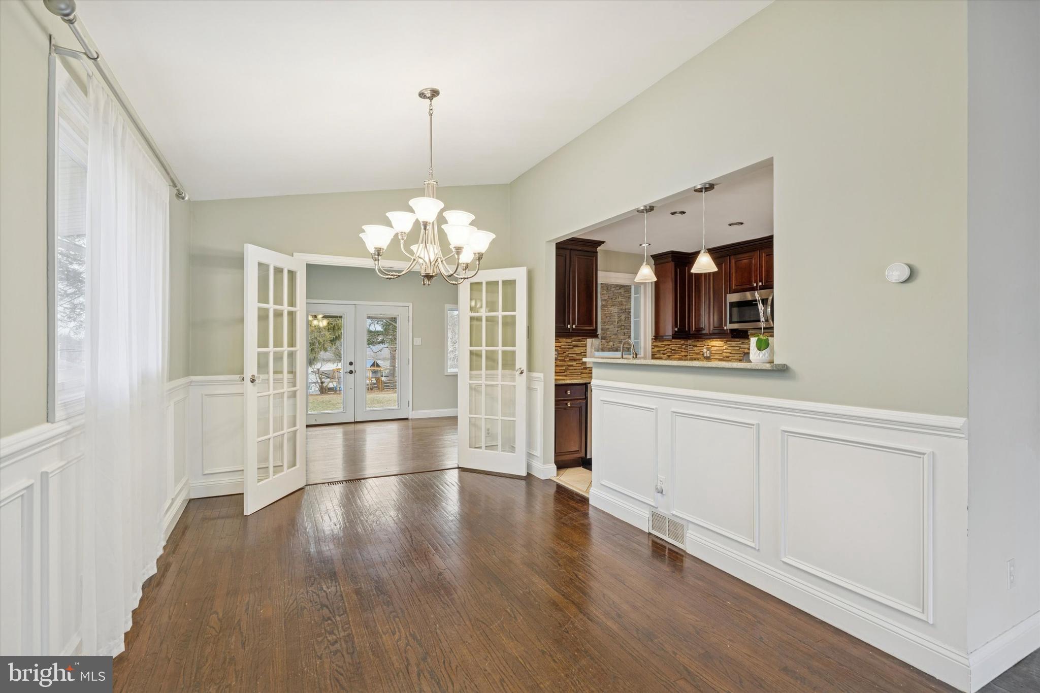 LAWRENCE PARK - Residential