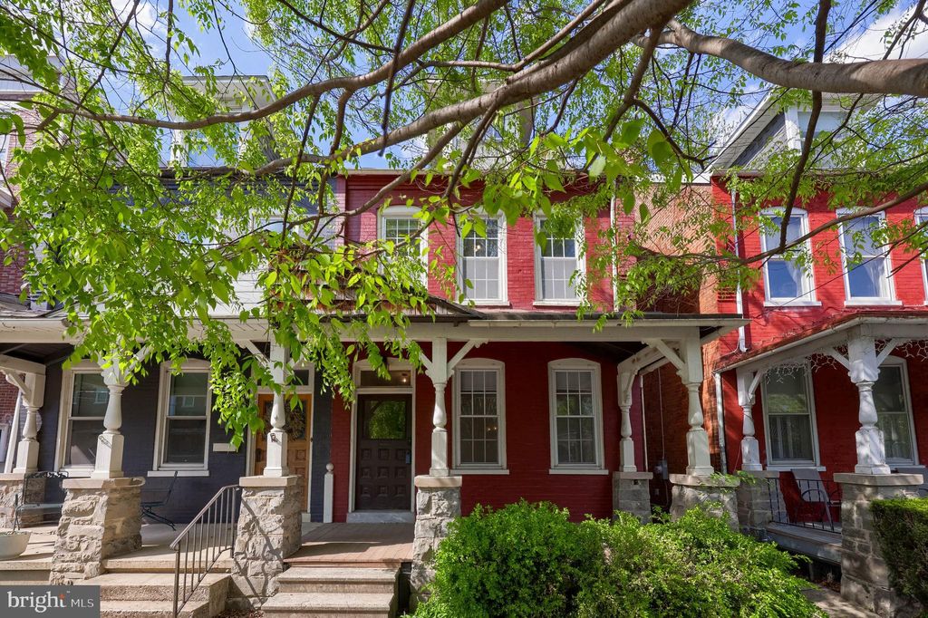 Photo of 213 E Ross Street, LANCASTER, PA 17602 (MLS # PALA2082406)