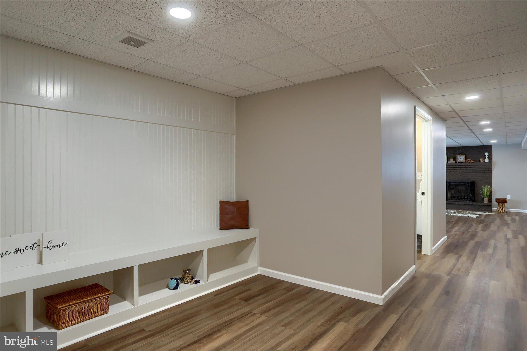 WHITE ROCK ACRES - Residential