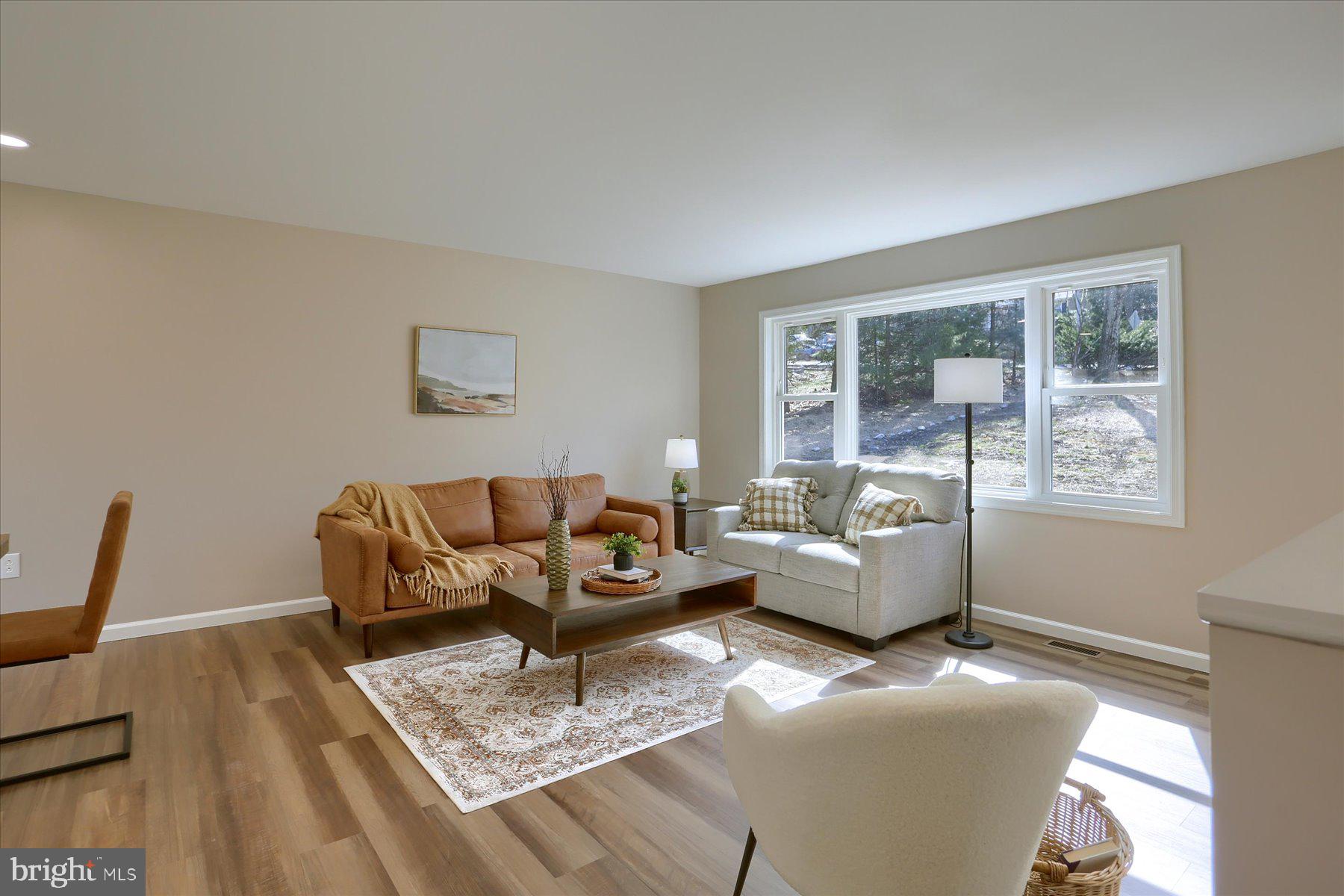 WHITE ROCK ACRES - Residential