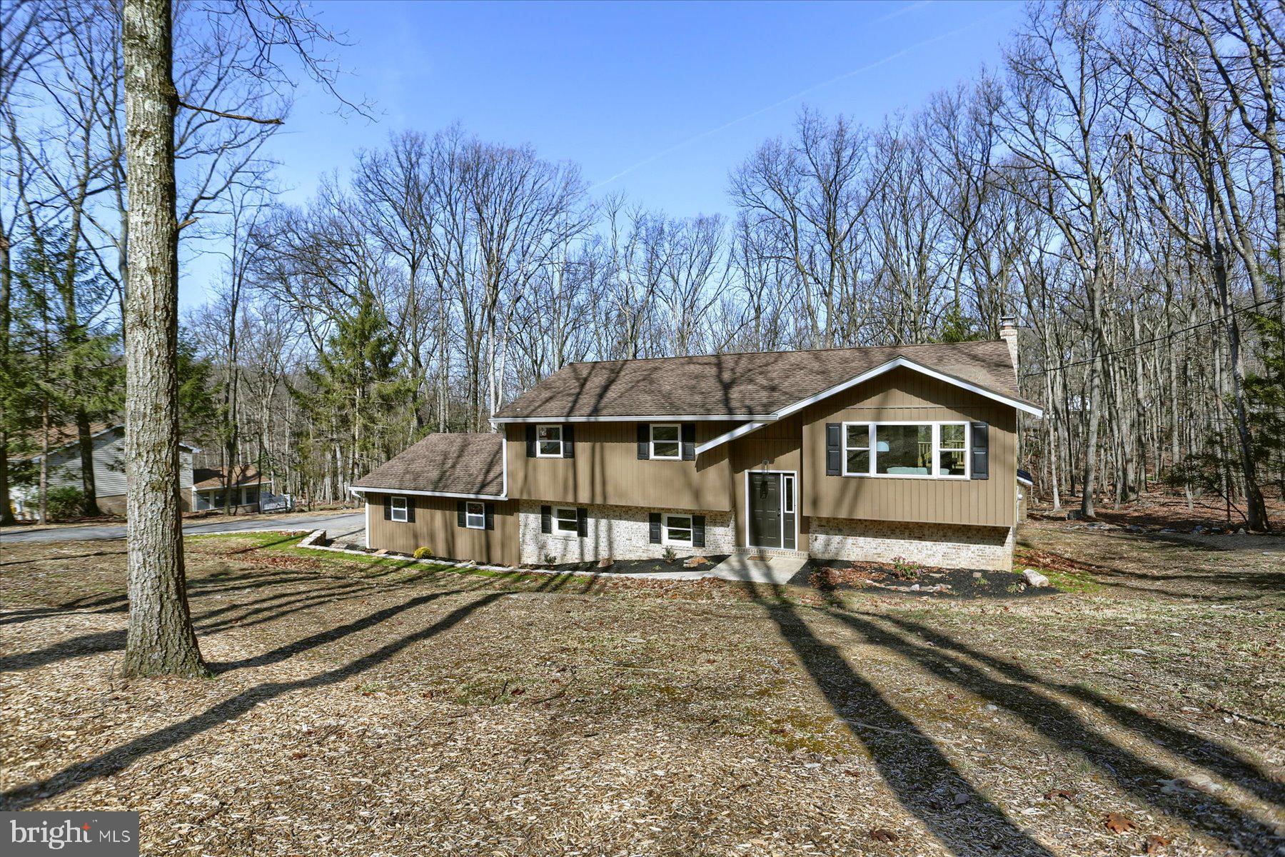 WHITE ROCK ACRES - Residential