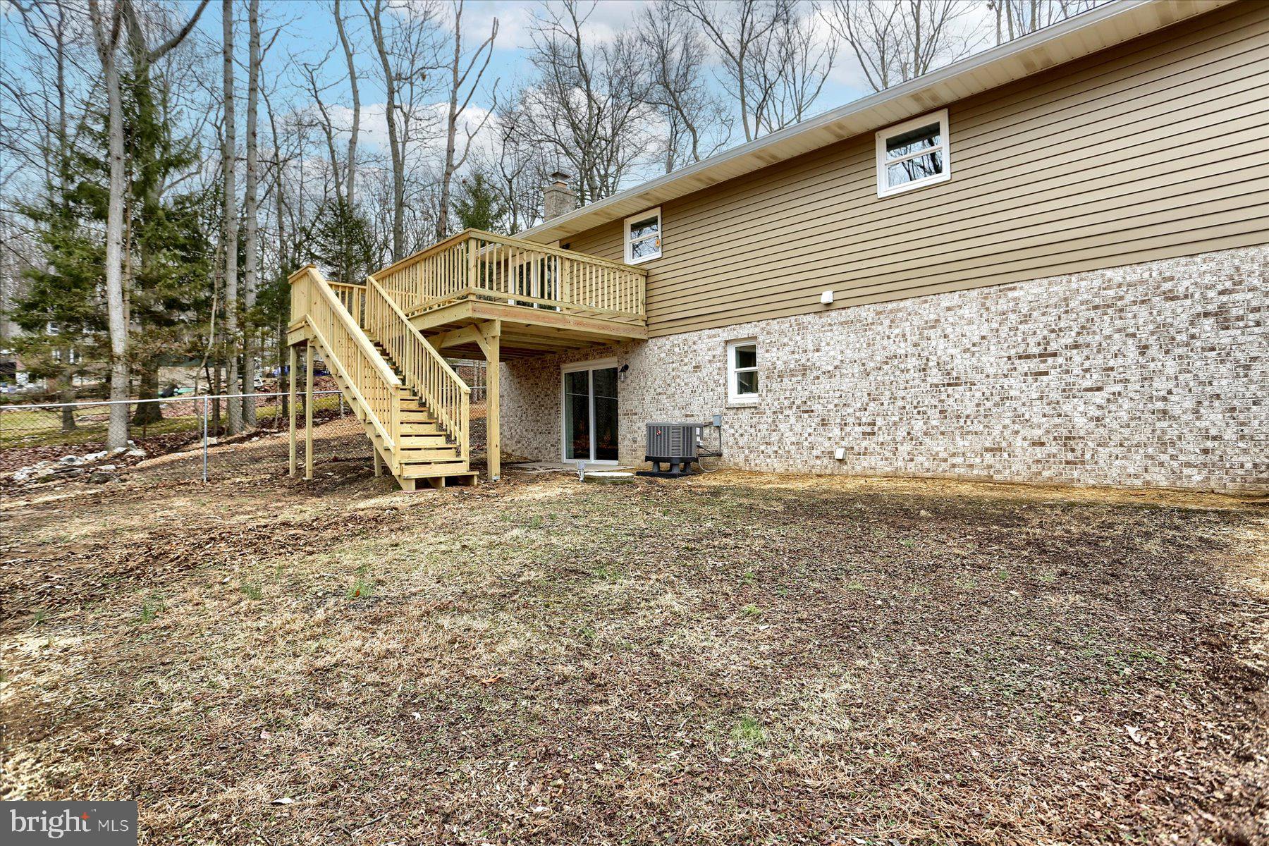 WHITE ROCK ACRES - Residential