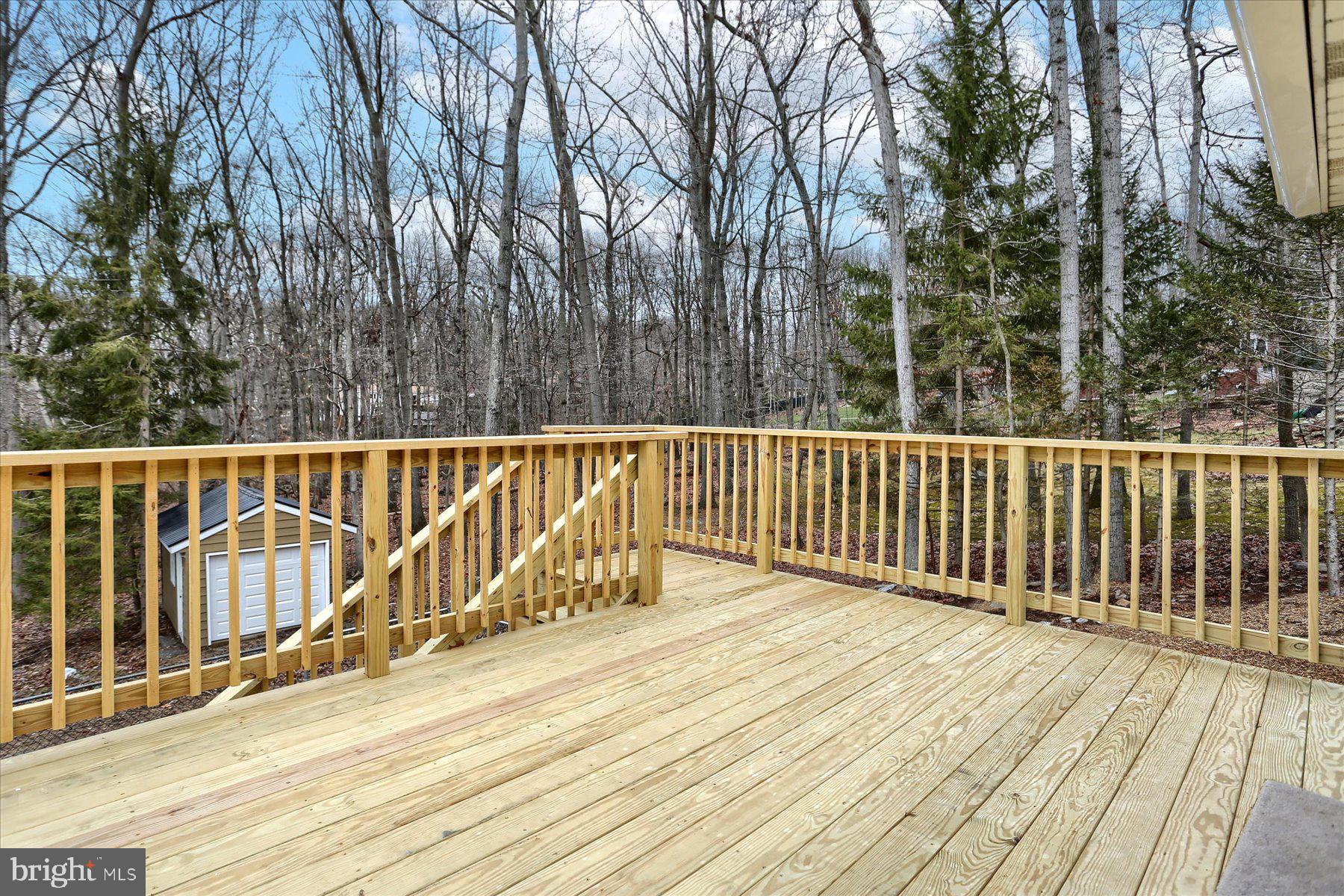 WHITE ROCK ACRES - Residential