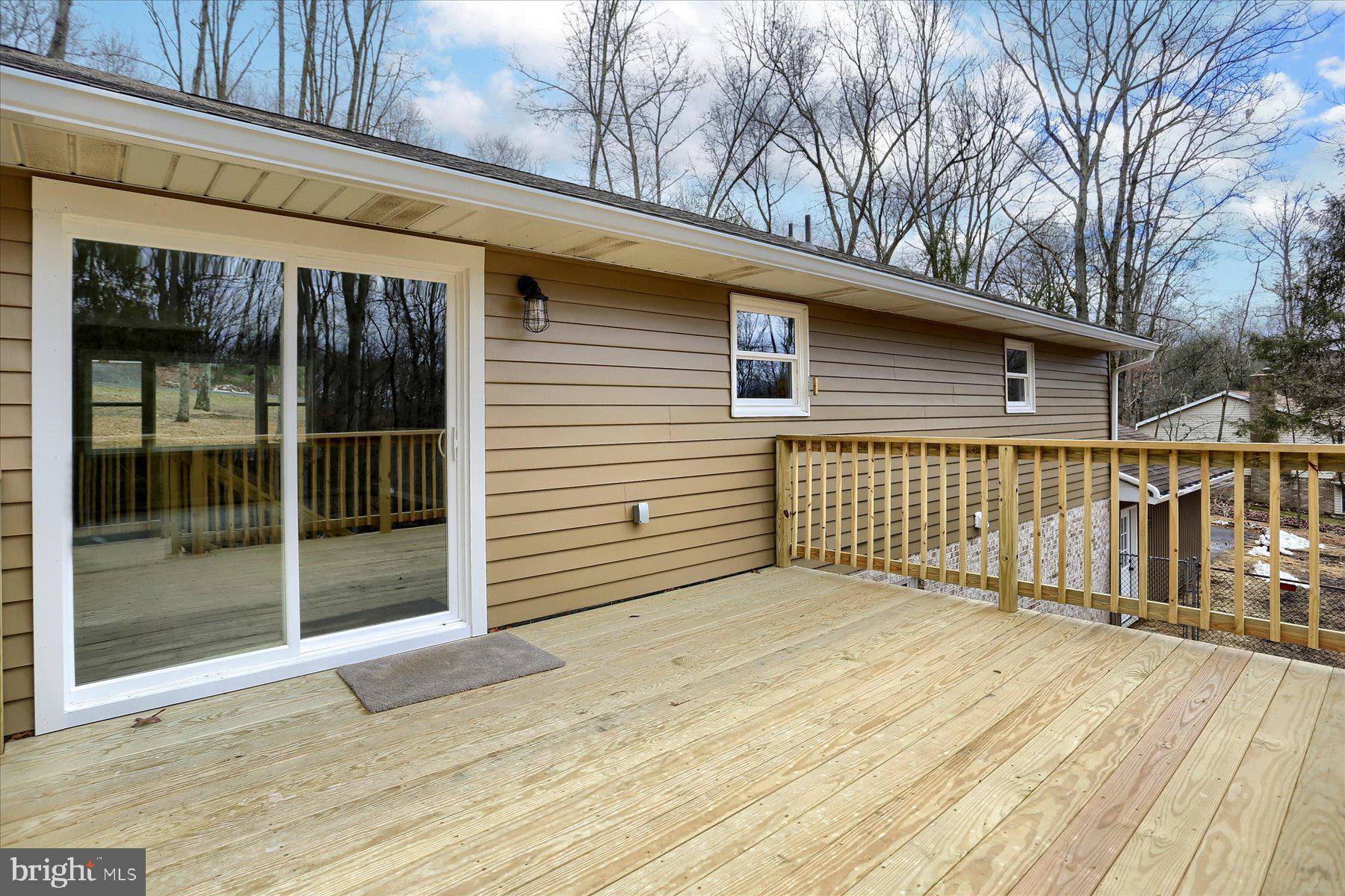 WHITE ROCK ACRES - Residential