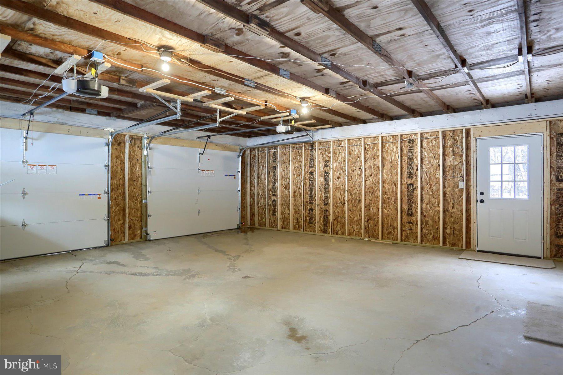 WHITE ROCK ACRES - Residential