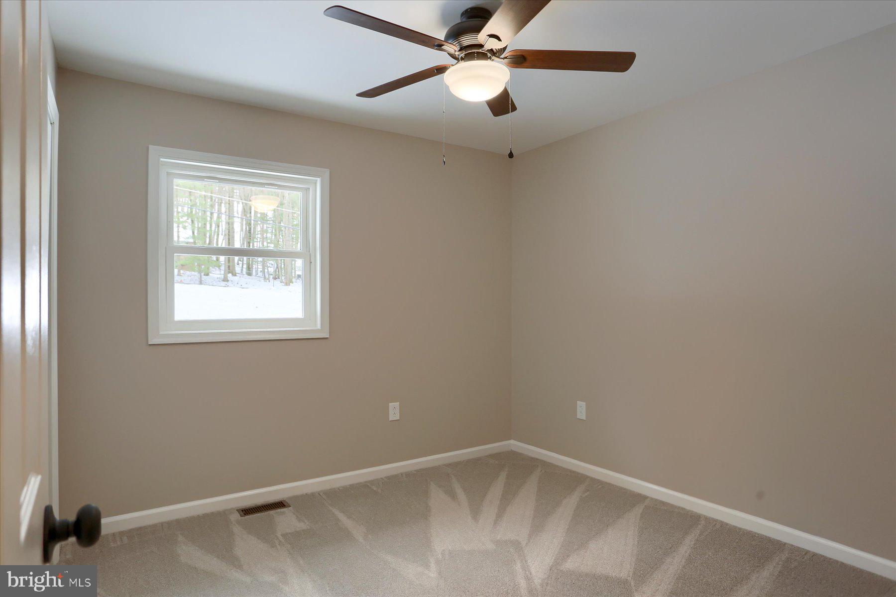 WHITE ROCK ACRES - Residential