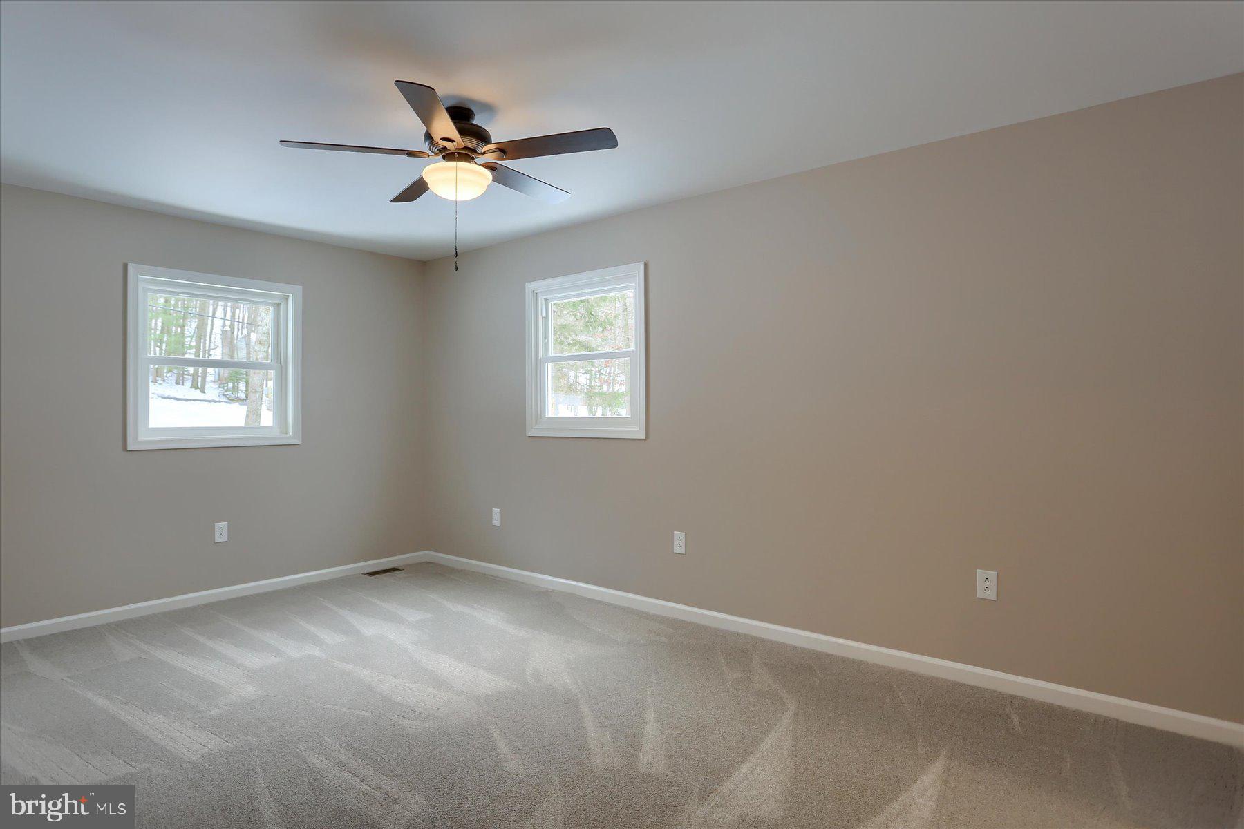 WHITE ROCK ACRES - Residential