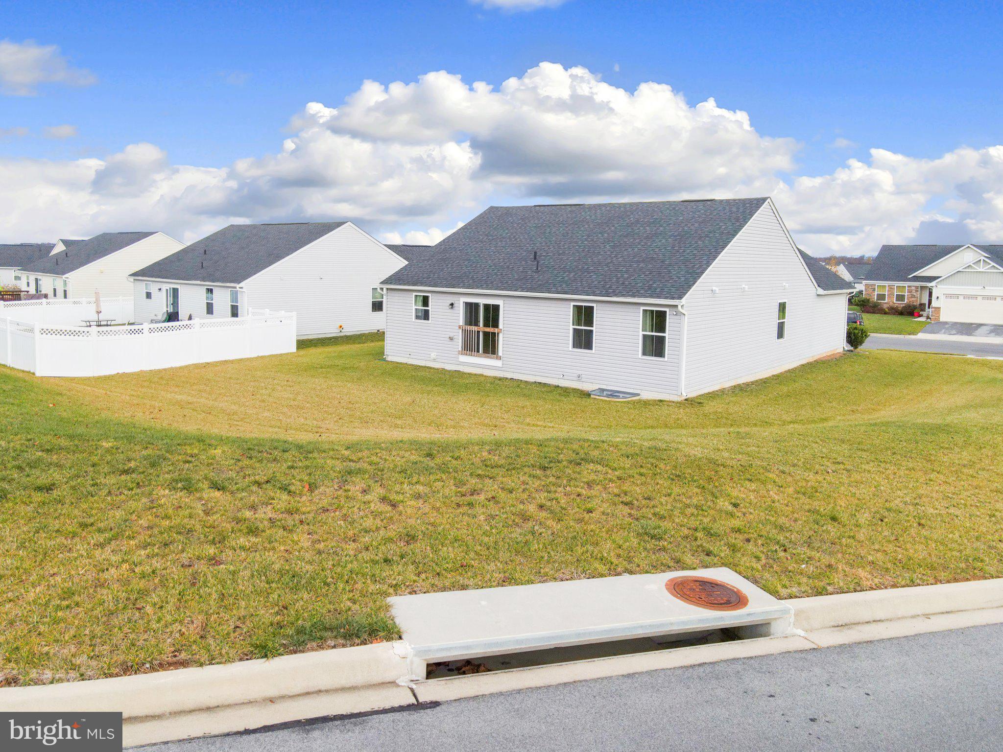 ARCADIA SPRINGS - Residential