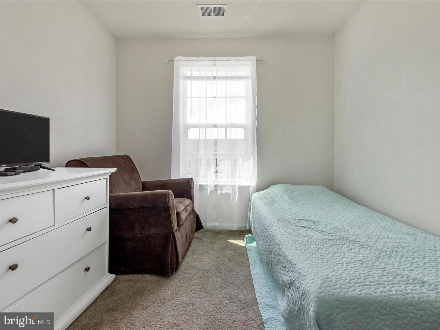 POTOMAC STATION - Residential Lease