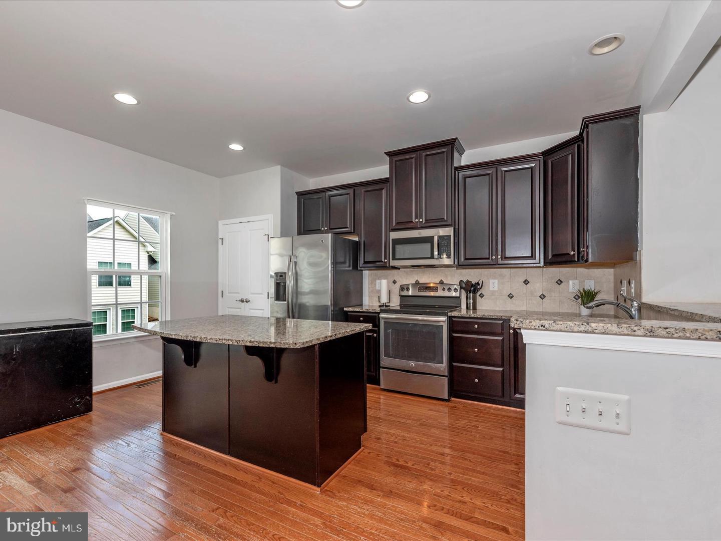 POTOMAC STATION - Residential Lease