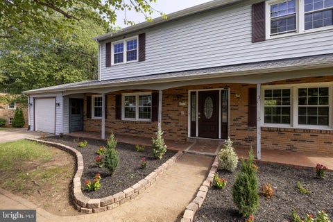 Photo of 8719 Barnett Street, MANASSAS, VA 20110 (MLS # VAMN2011560)