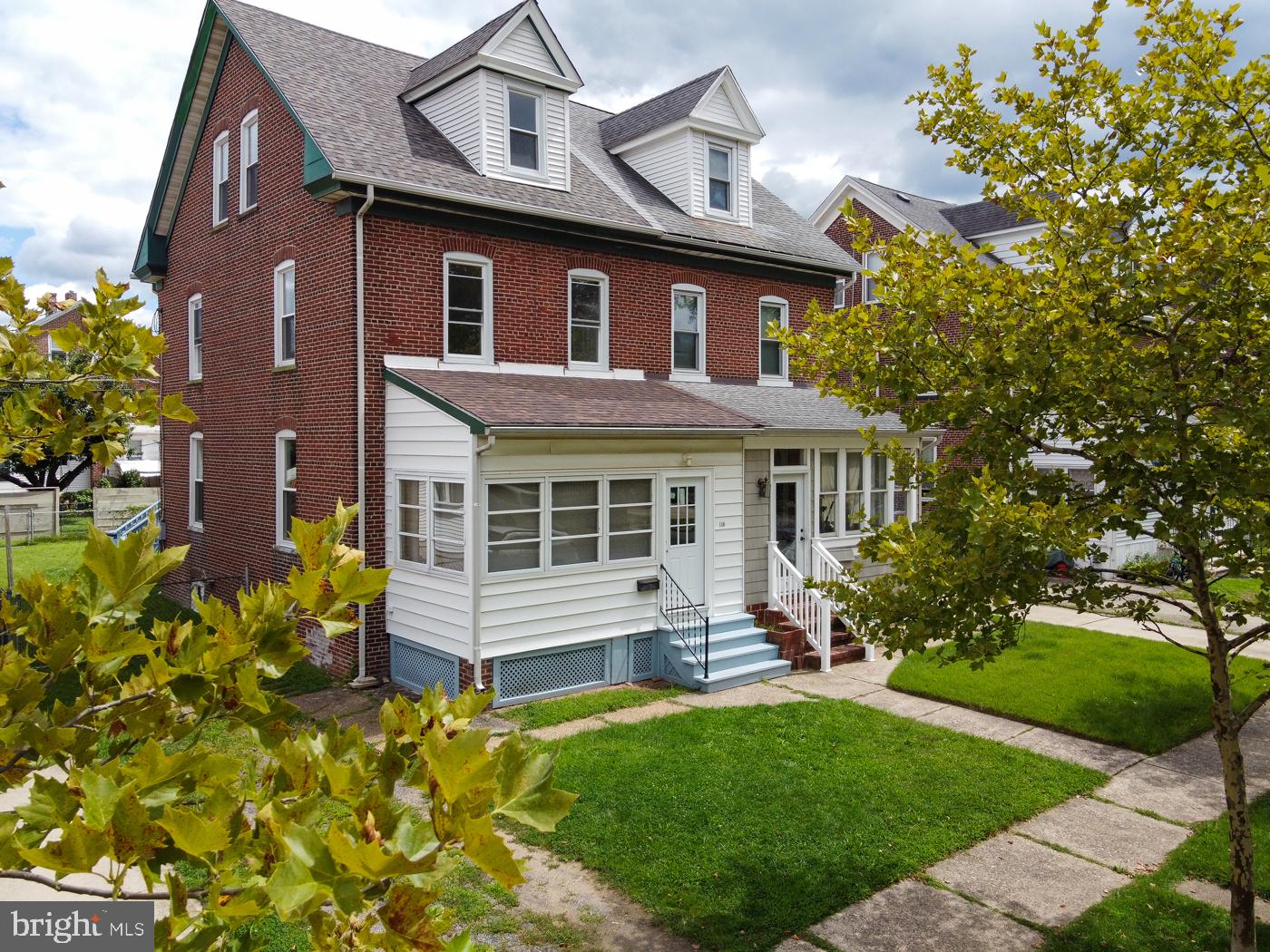 118 6TH AVENUE