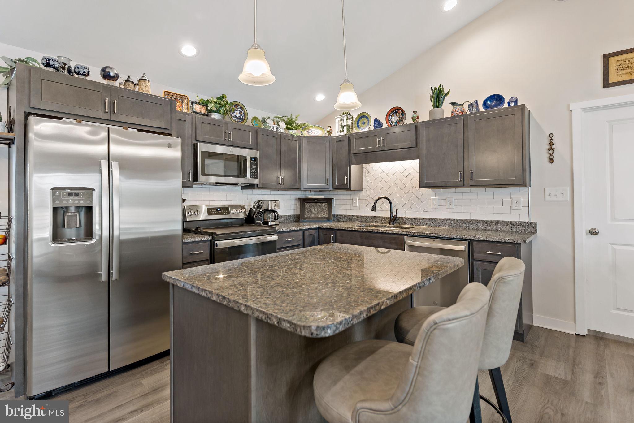 HERITAGE HILLS - Residential