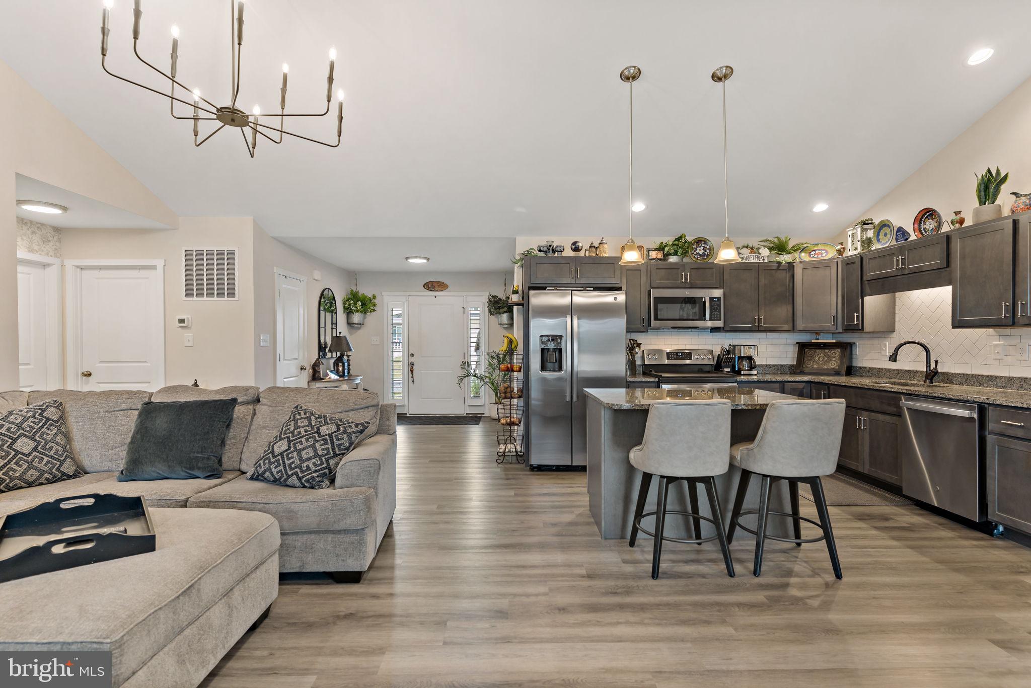 HERITAGE HILLS - Residential