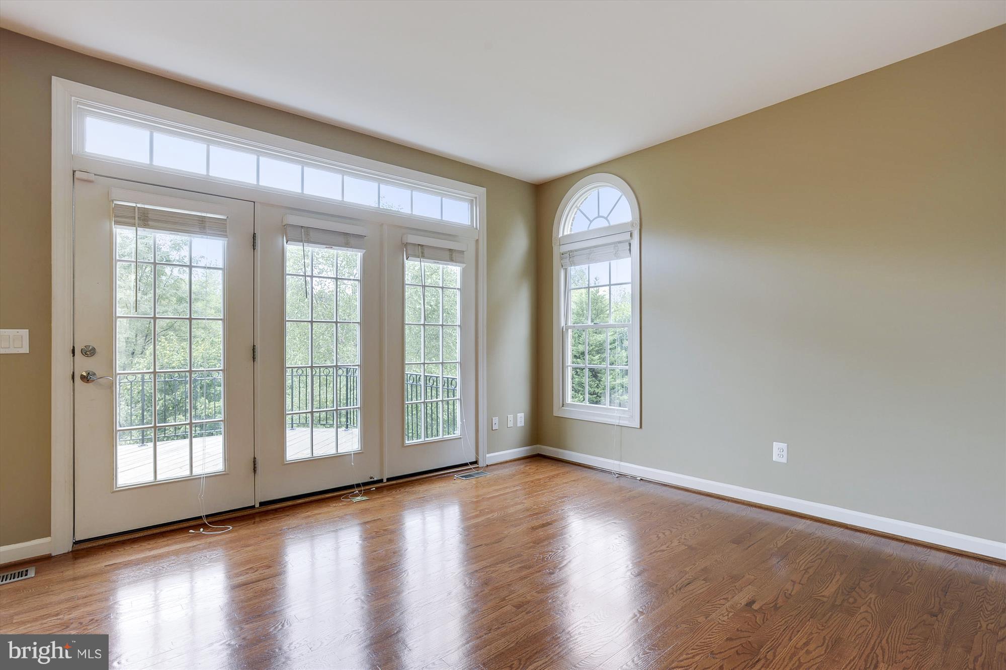 RIVER CREEK - Residential