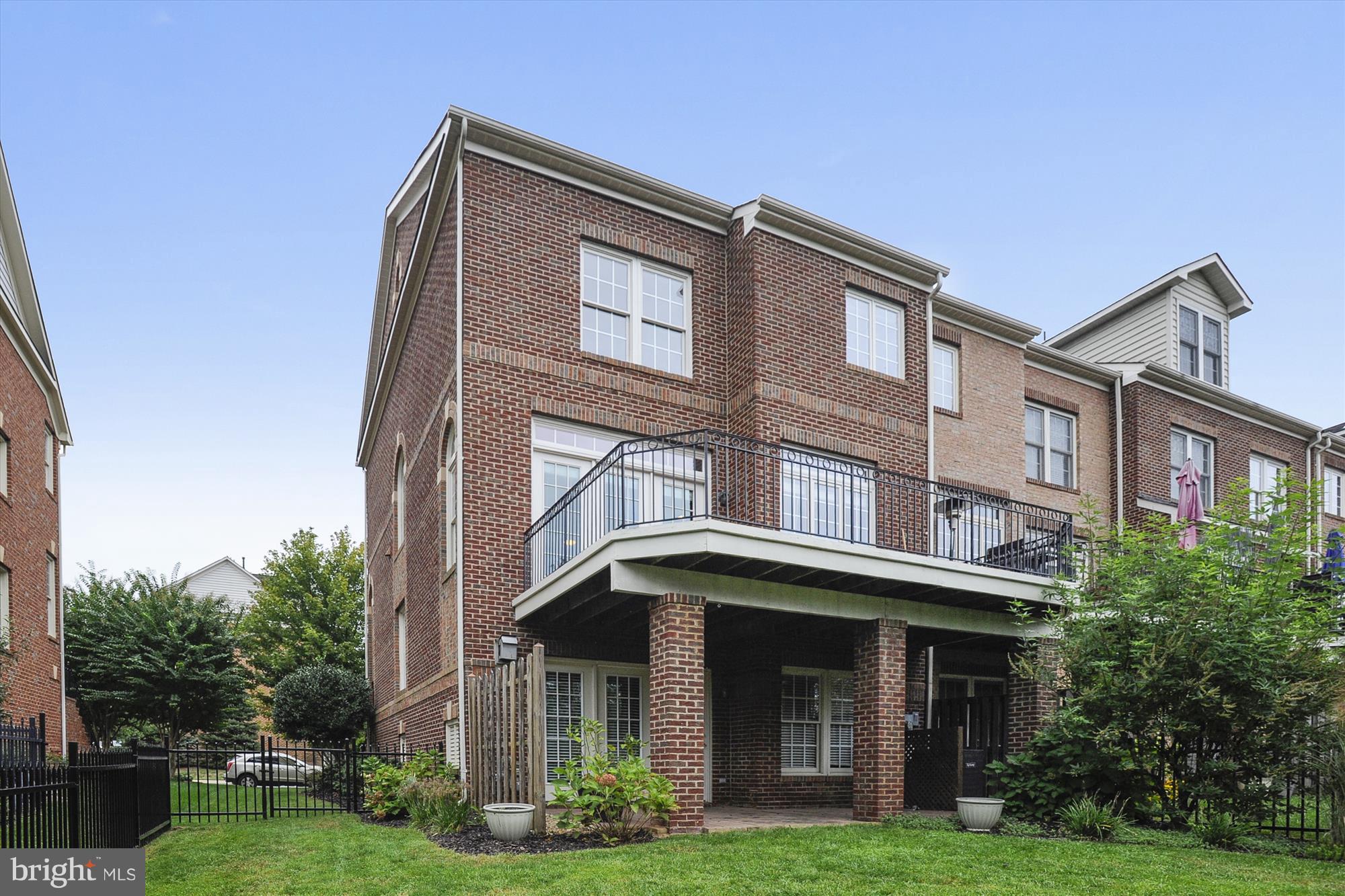 RIVER CREEK - Residential