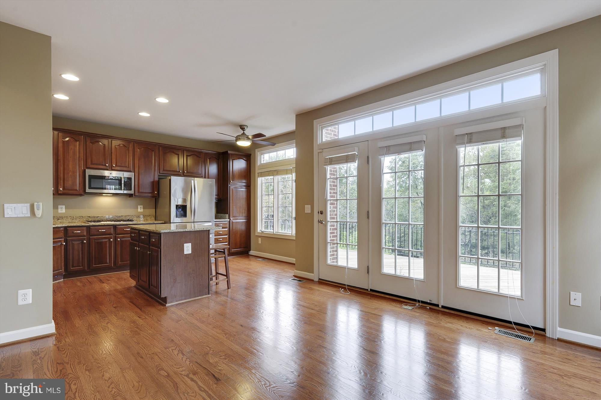 RIVER CREEK - Residential