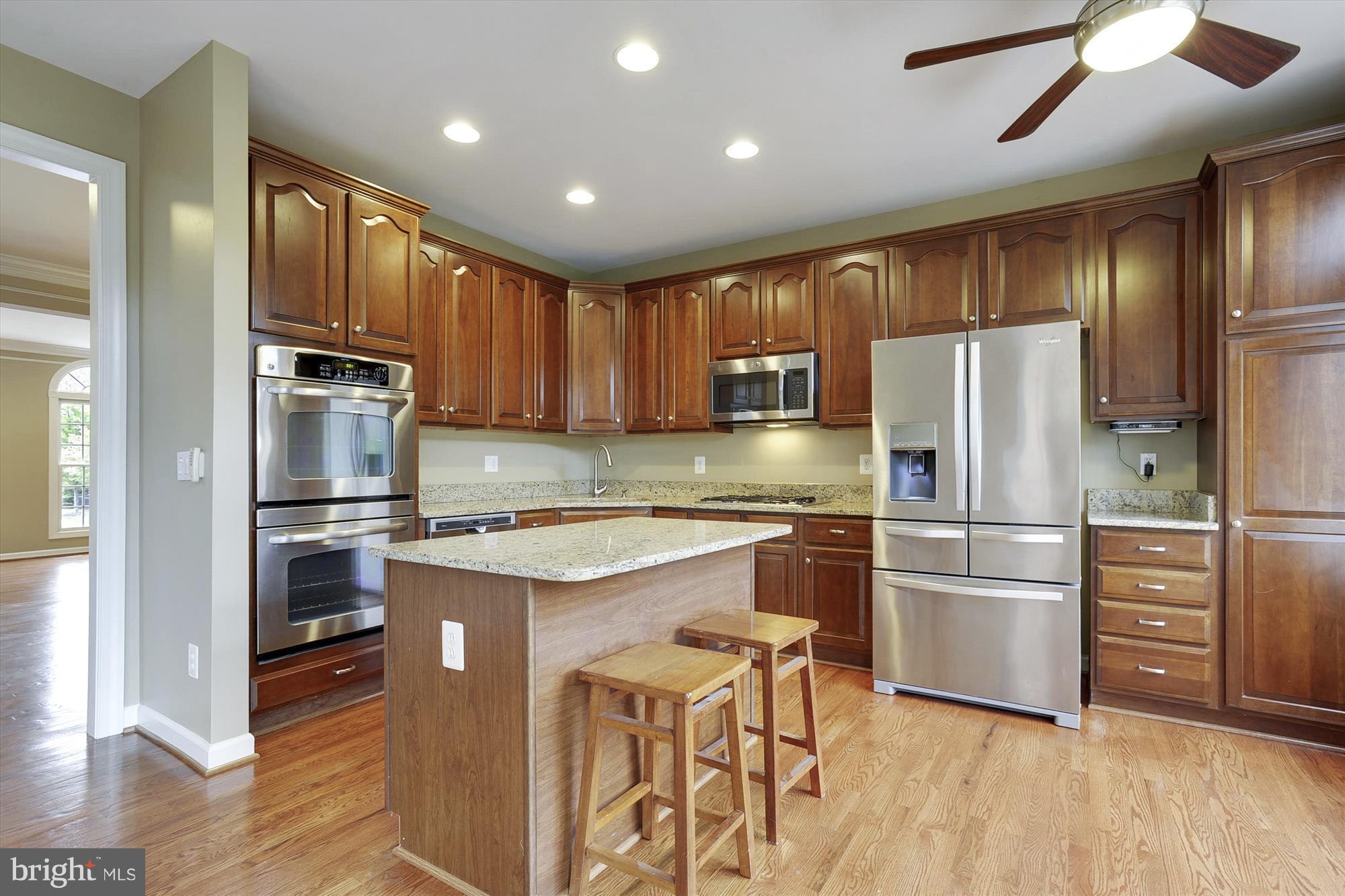 RIVER CREEK - Residential