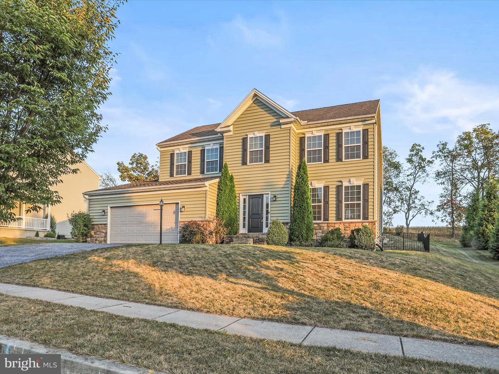 Photo of 32 Spend A Buck Drive, DILLSBURG, PA 17019 (MLS # PAYK2090408)
