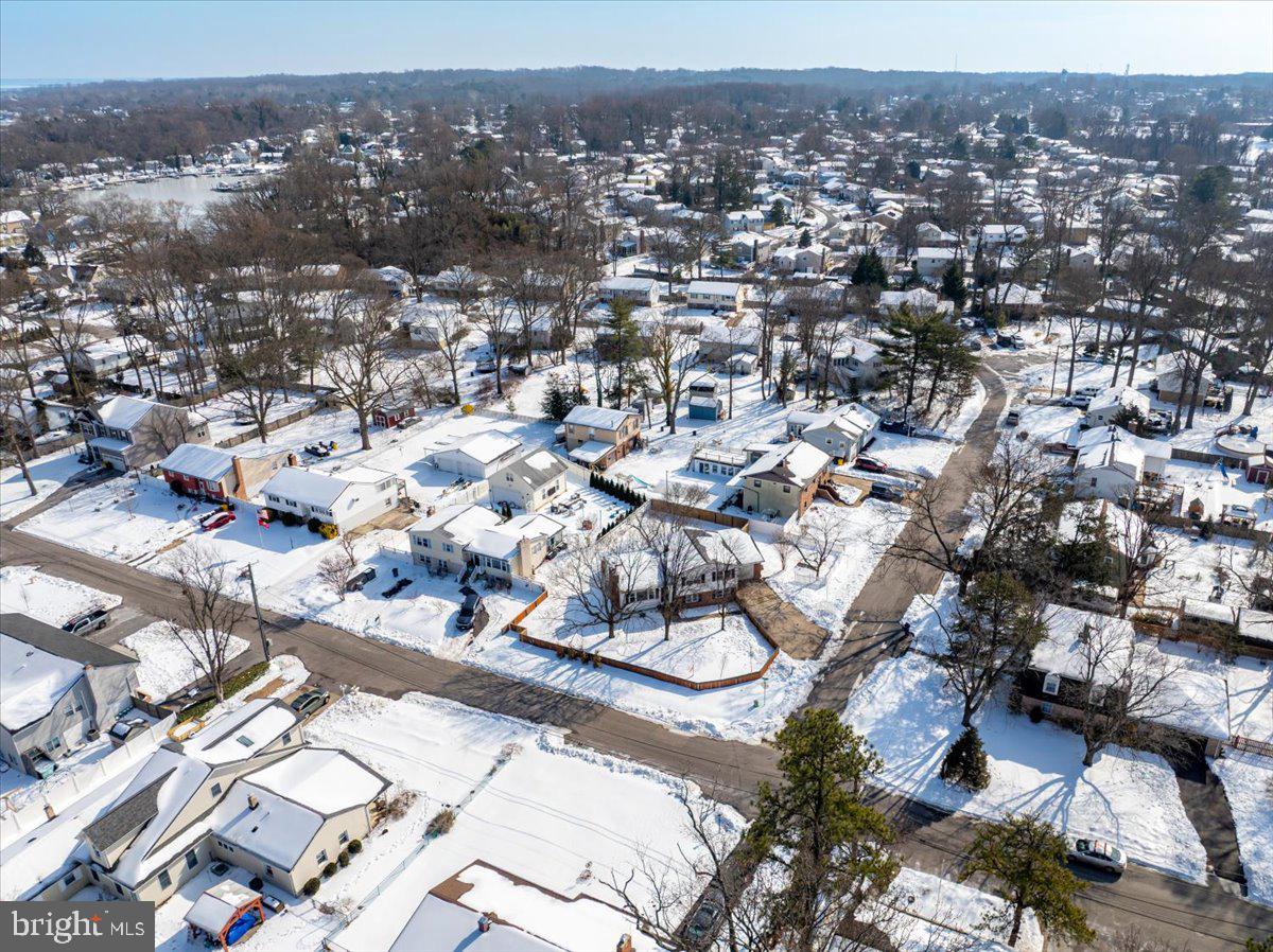 WEST MAGOTHY MANOR - Residential