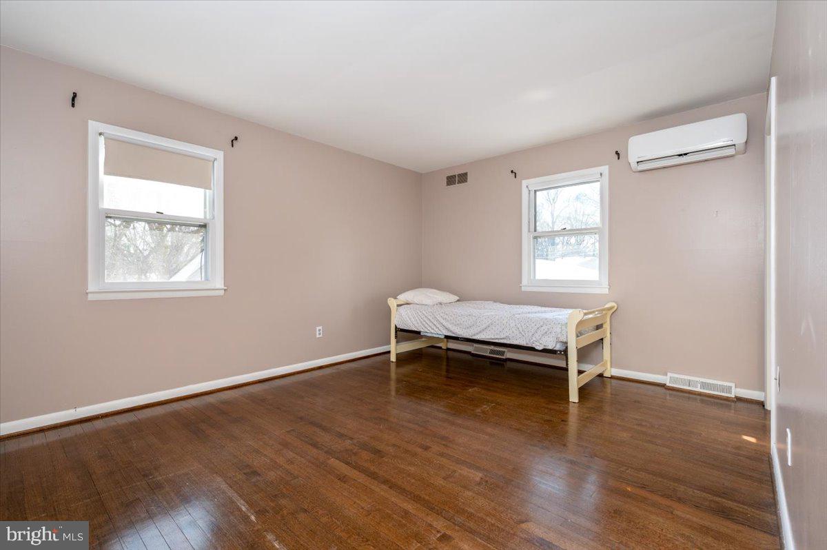 WEST MAGOTHY MANOR - Residential