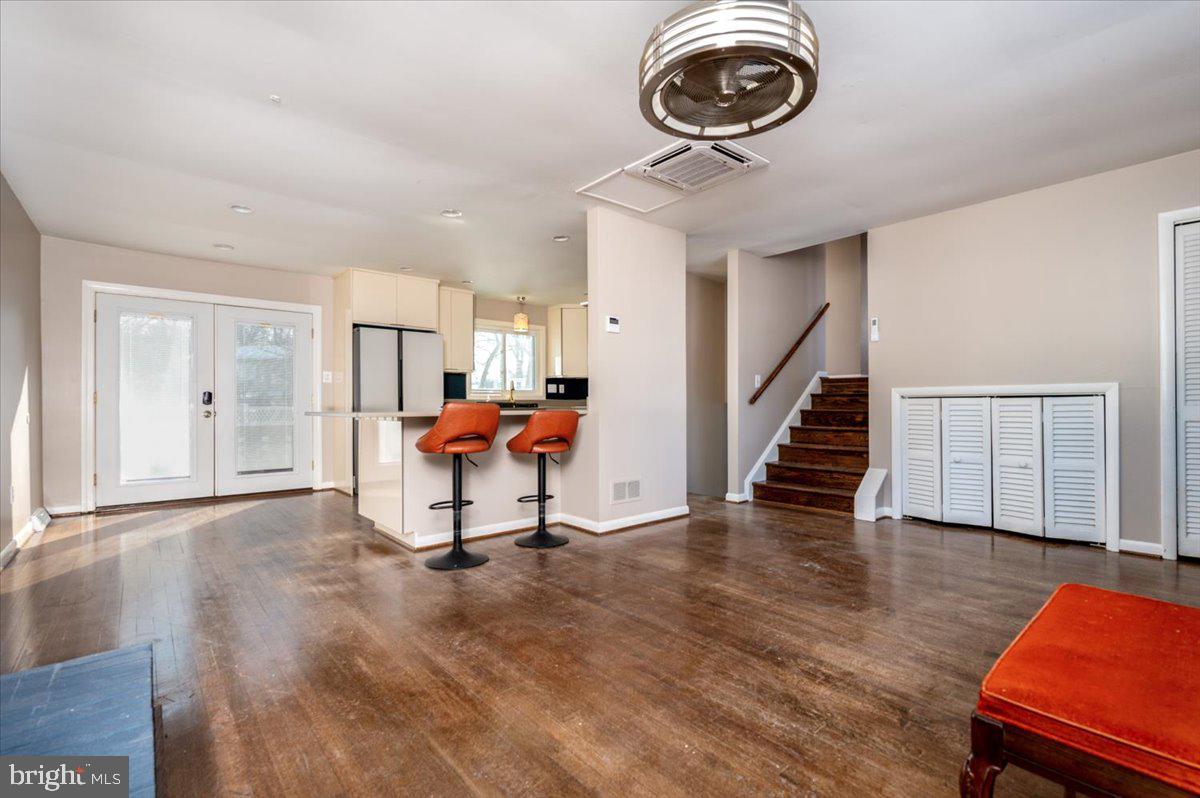 WEST MAGOTHY MANOR - Residential