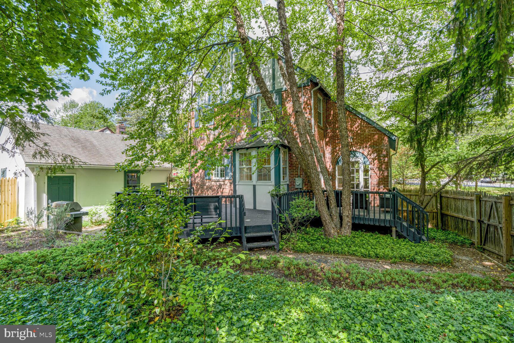 CHEVY CHASE - Residential