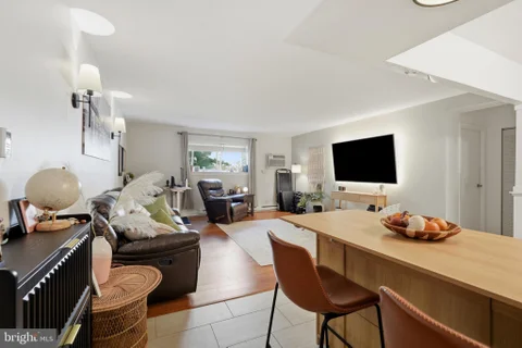 MLS: PADE2125448