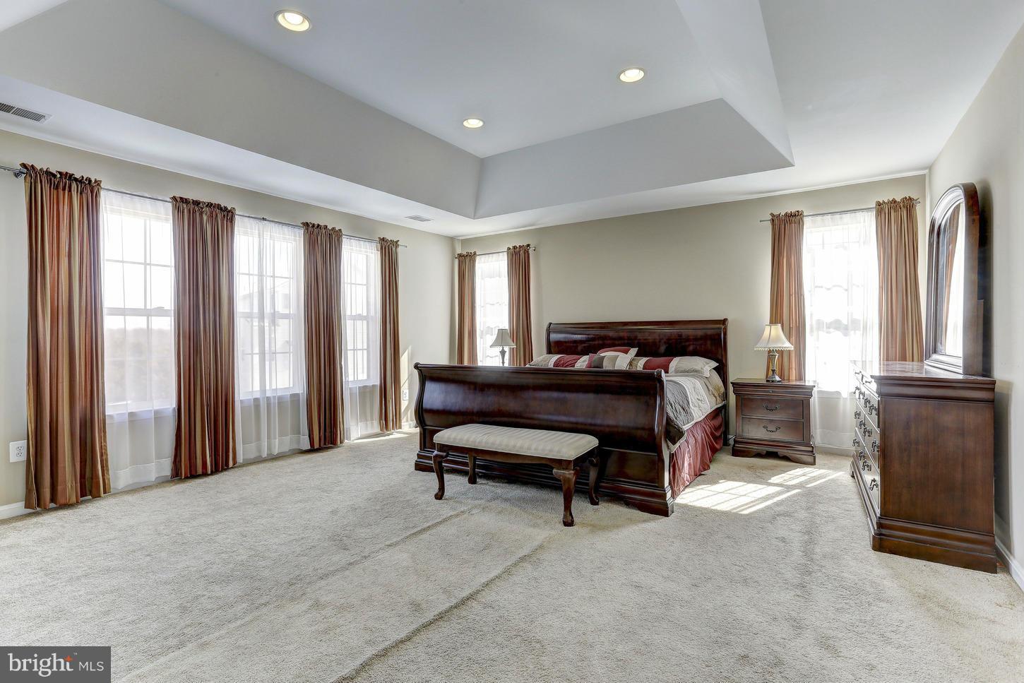 AUTUMN VIEW - Residential