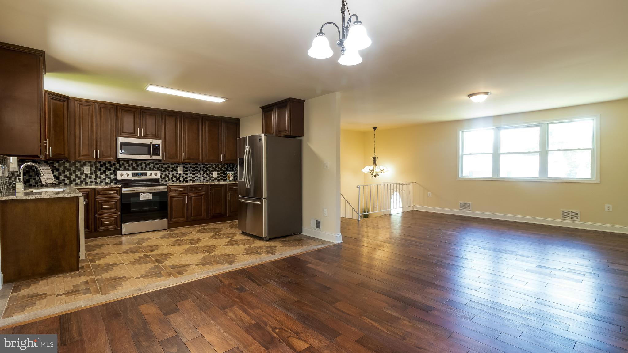 HILLCREST ESTATES - Residential