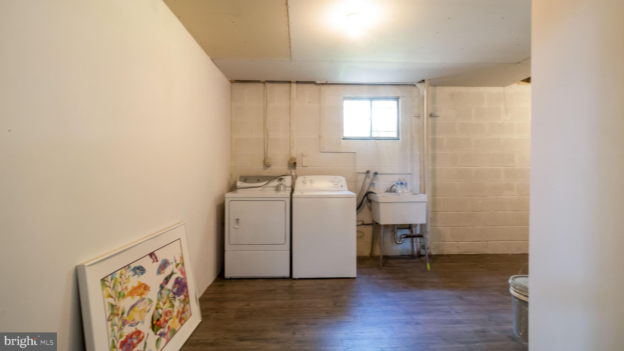 HILLCREST ESTATES - Residential