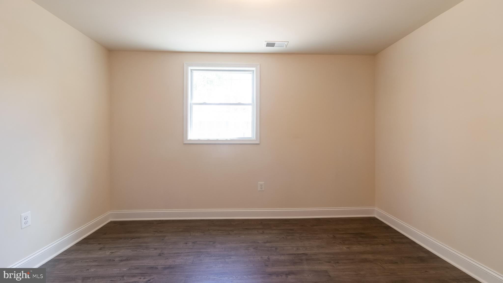 HILLCREST ESTATES - Residential