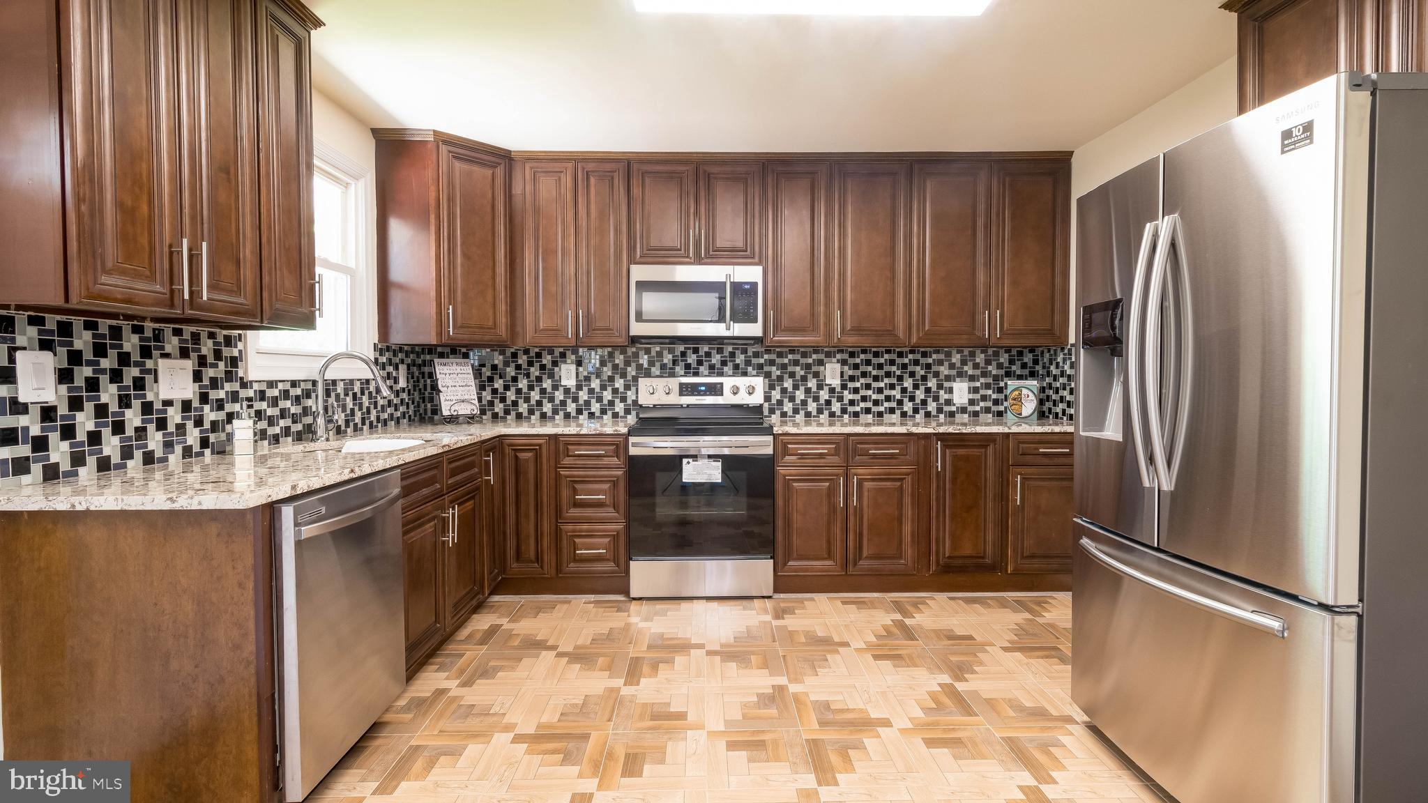 HILLCREST ESTATES - Residential