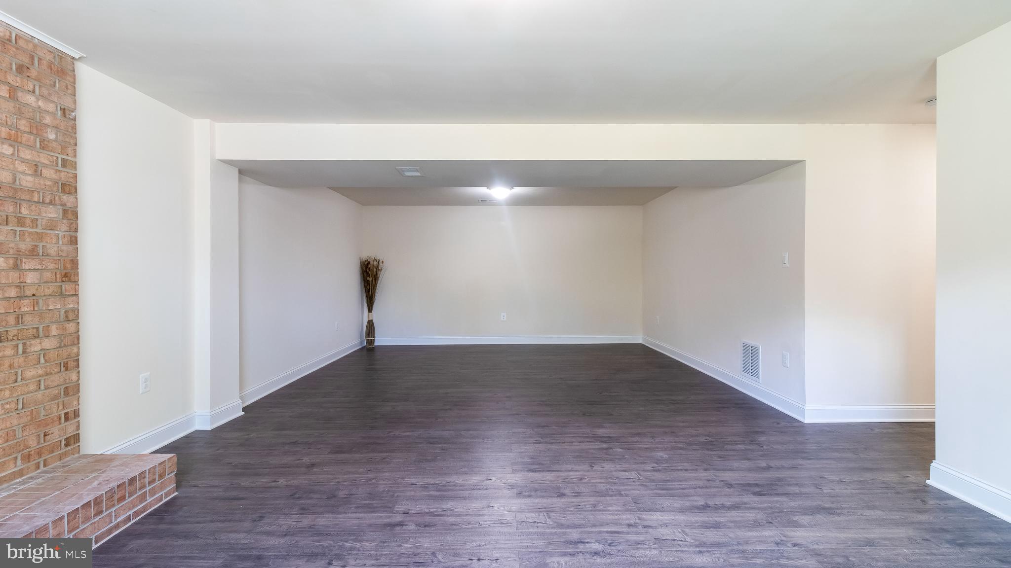 HILLCREST ESTATES - Residential