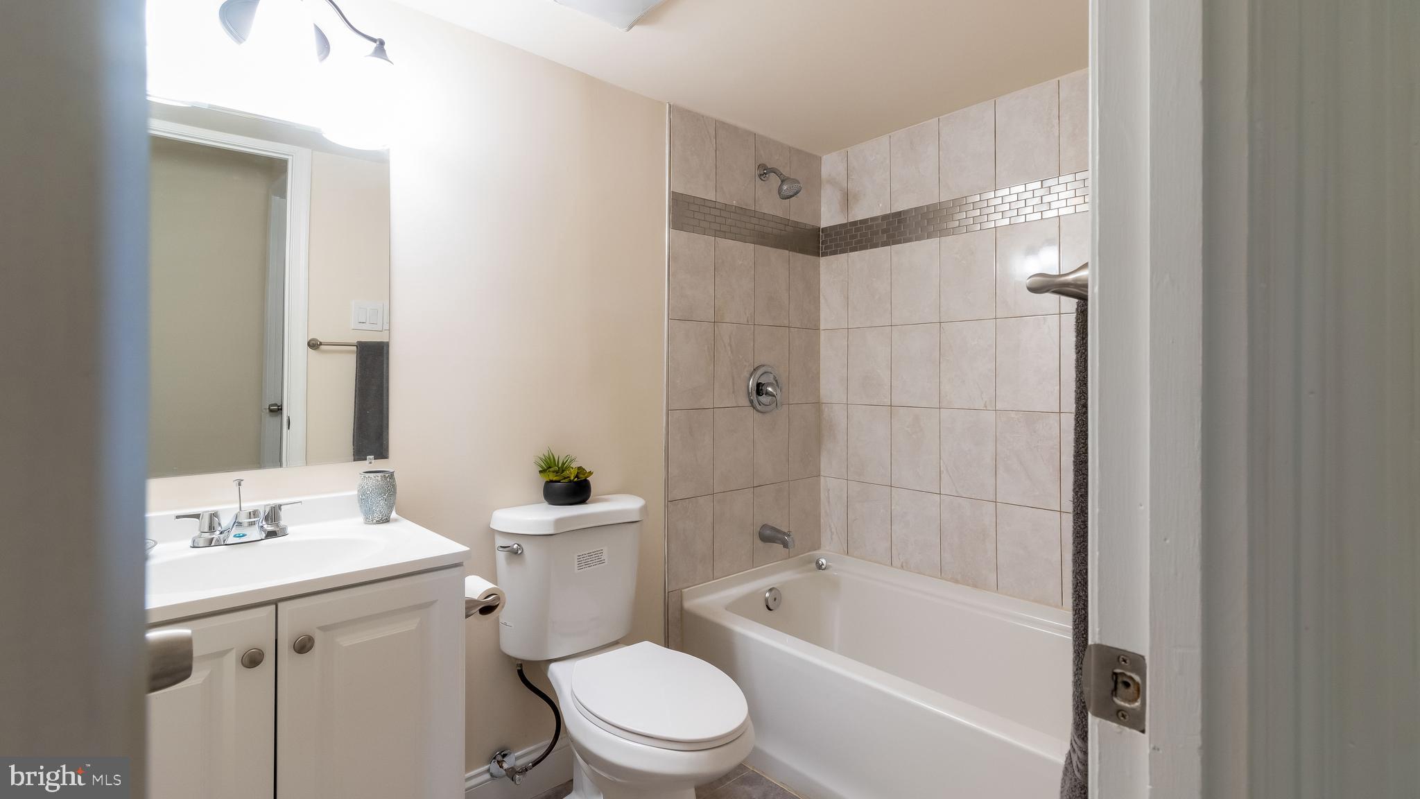 HILLCREST ESTATES - Residential