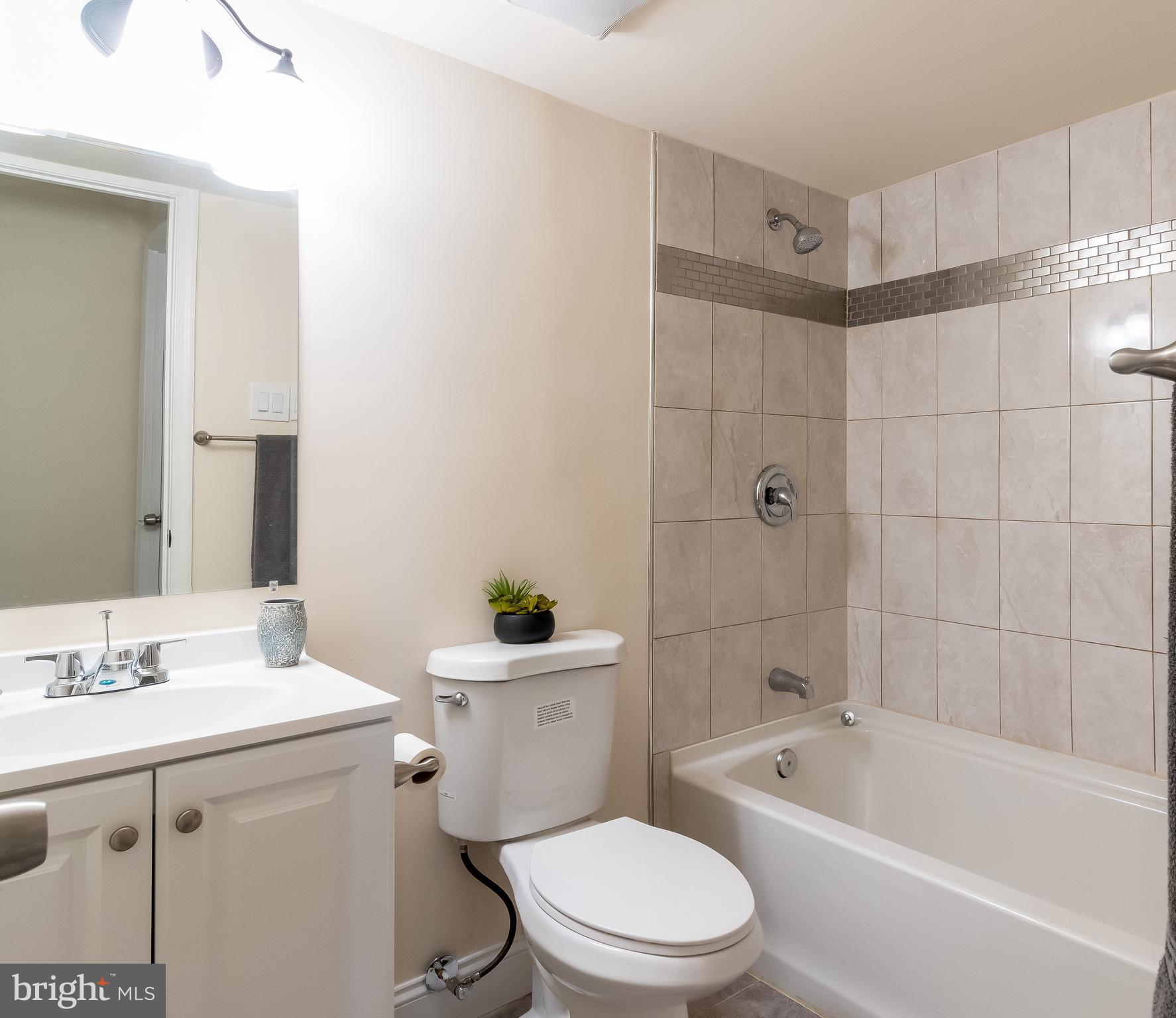 HILLCREST ESTATES - Residential